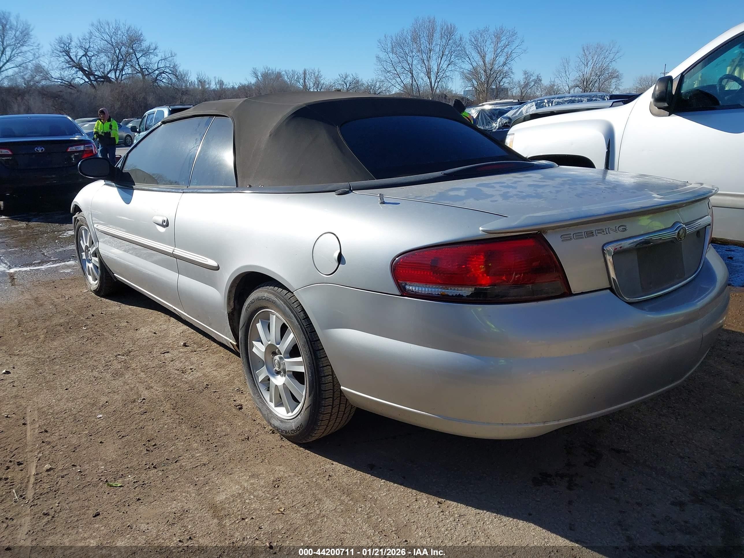 2005 Chrysler Sebring Gtc Серебряный vin: 1C3EL75R85N639139