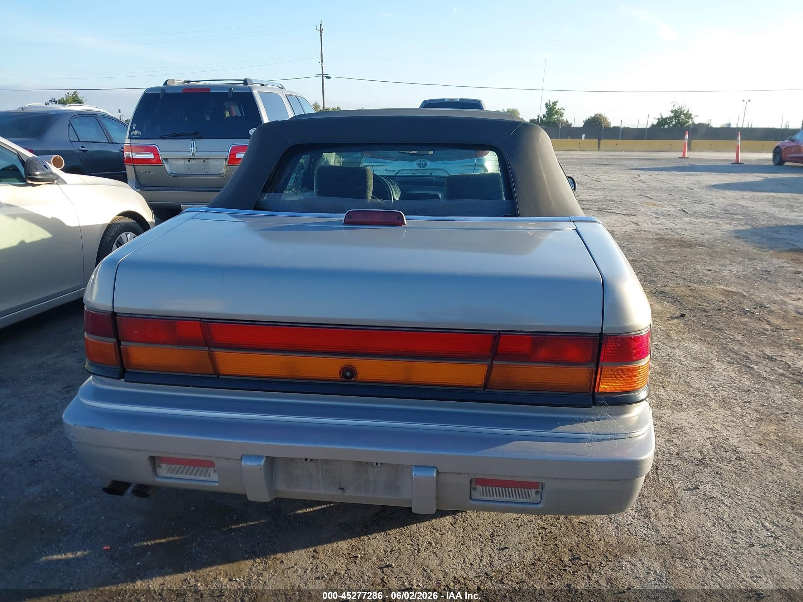 1994 Chrysler Lebaron Gtc/lx Gray vin: 1C3EU4538RF170383