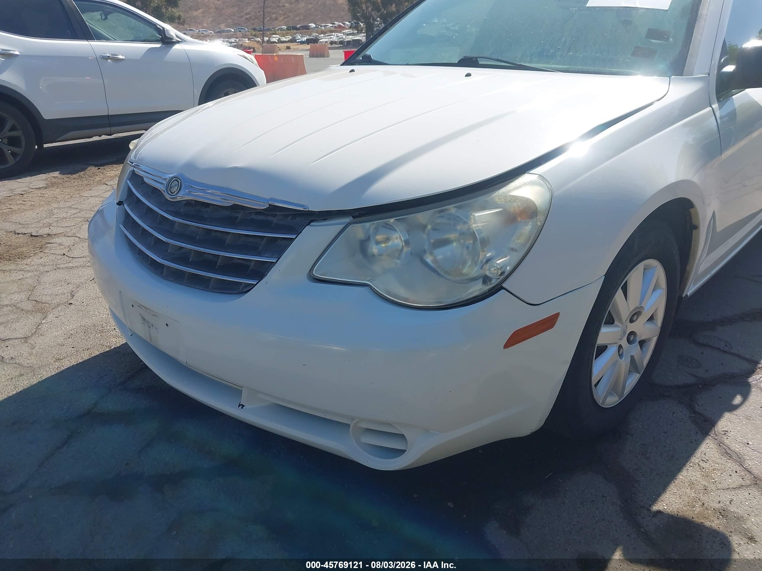 2007 Chrysler Sebring   White vin: 1C3LC46K07N609501