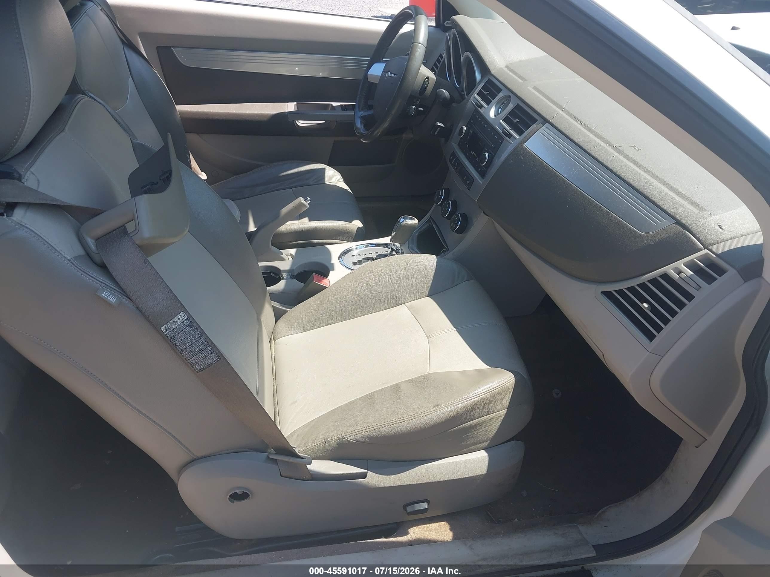 2008 Chrysler Sebring Touring Белый vin: 1C3LC55R08N640320