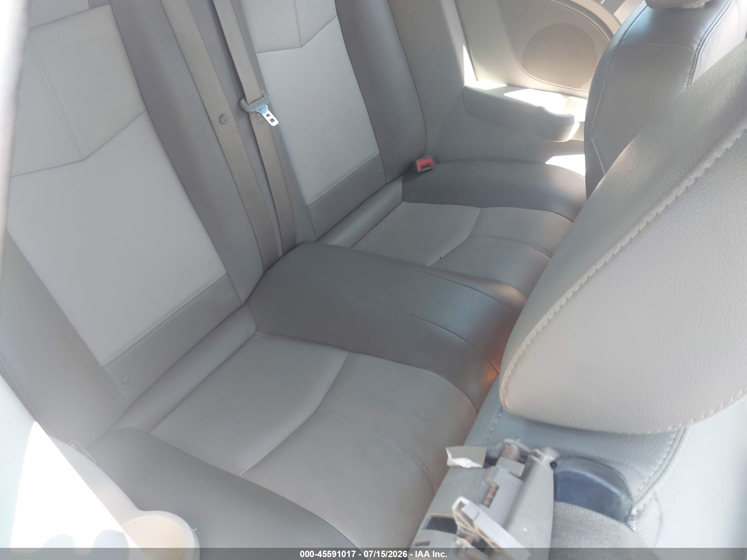 2008 Chrysler Sebring Touring Белый vin: 1C3LC55R08N640320