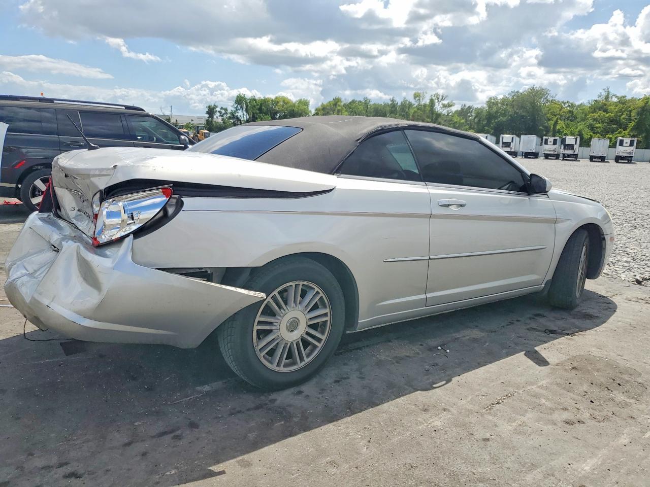 2008 Chrysler Sebring Touring Silver vin: 1C3LC55R18N171349