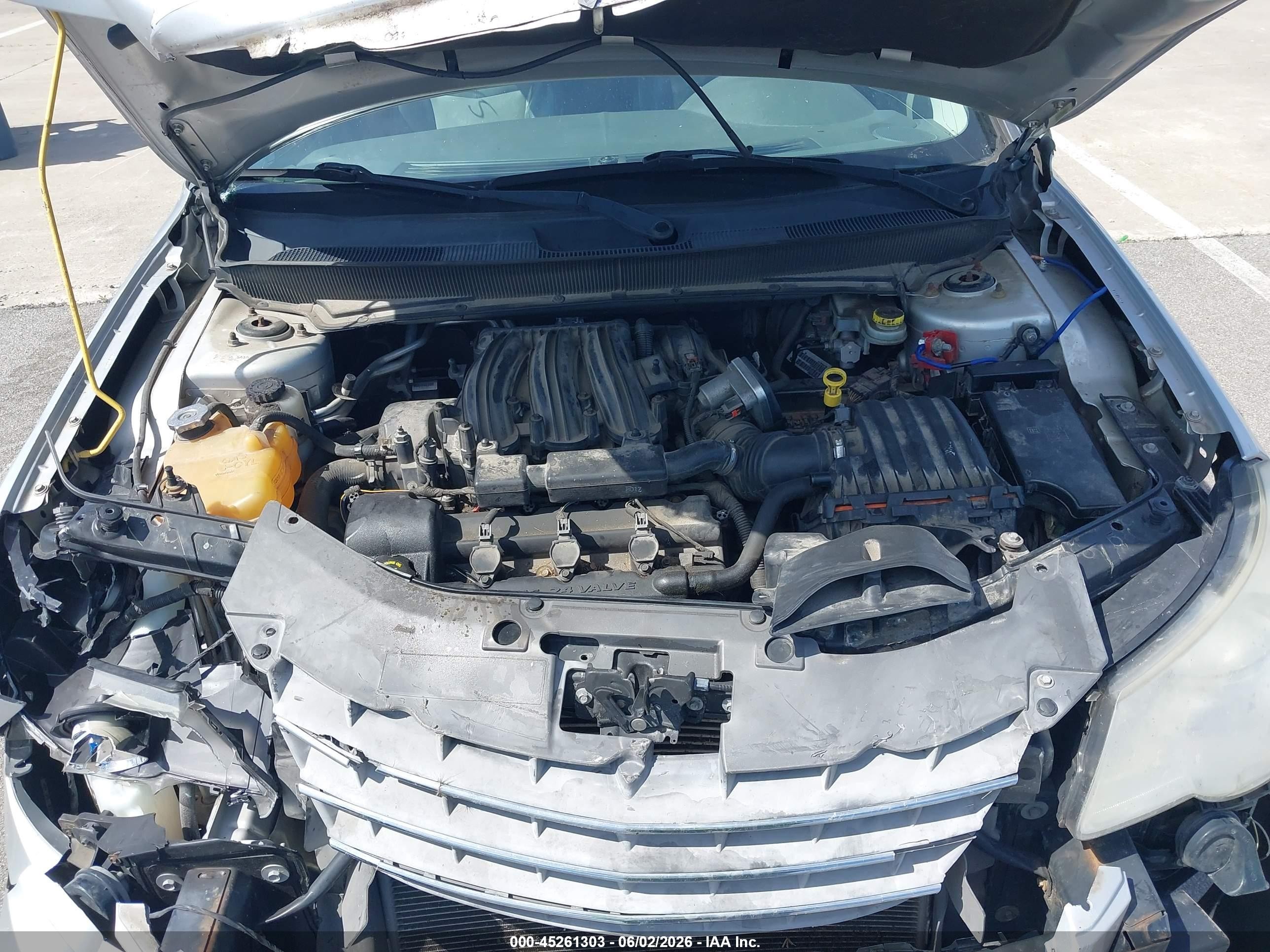 2008 Chrysler Sebring Touring White vin: 1C3LC55R18N232053