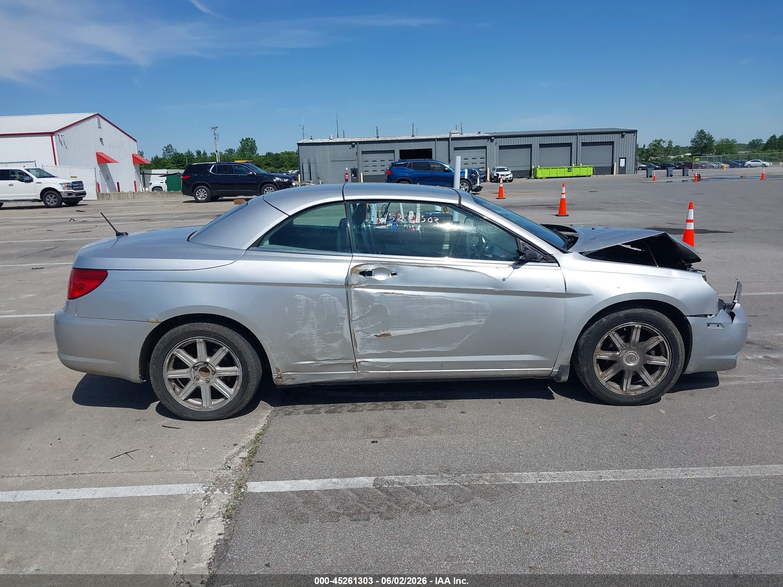 2008 Chrysler Sebring Touring White vin: 1C3LC55R18N232053