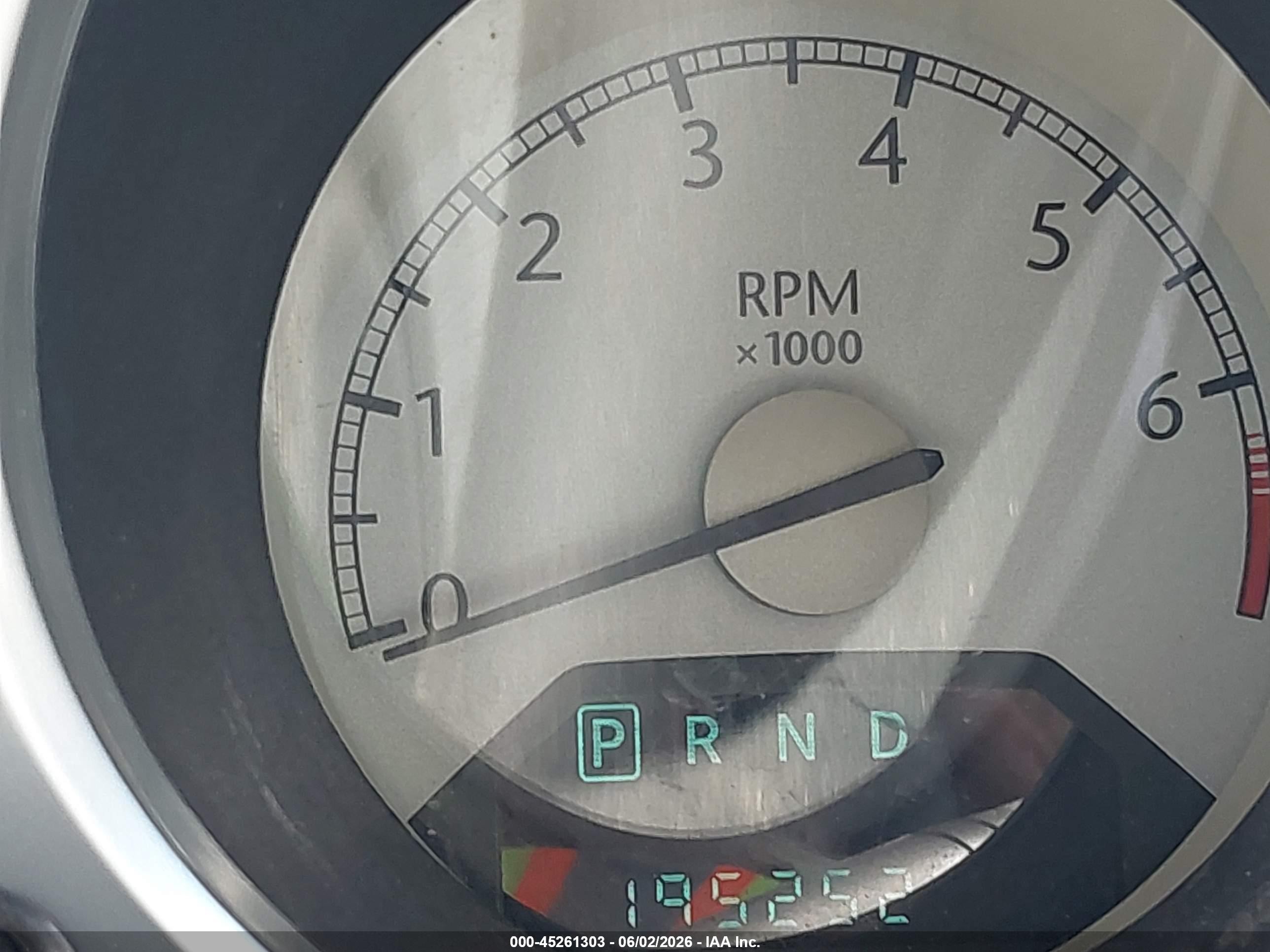 2008 Chrysler Sebring Touring White vin: 1C3LC55R18N232053