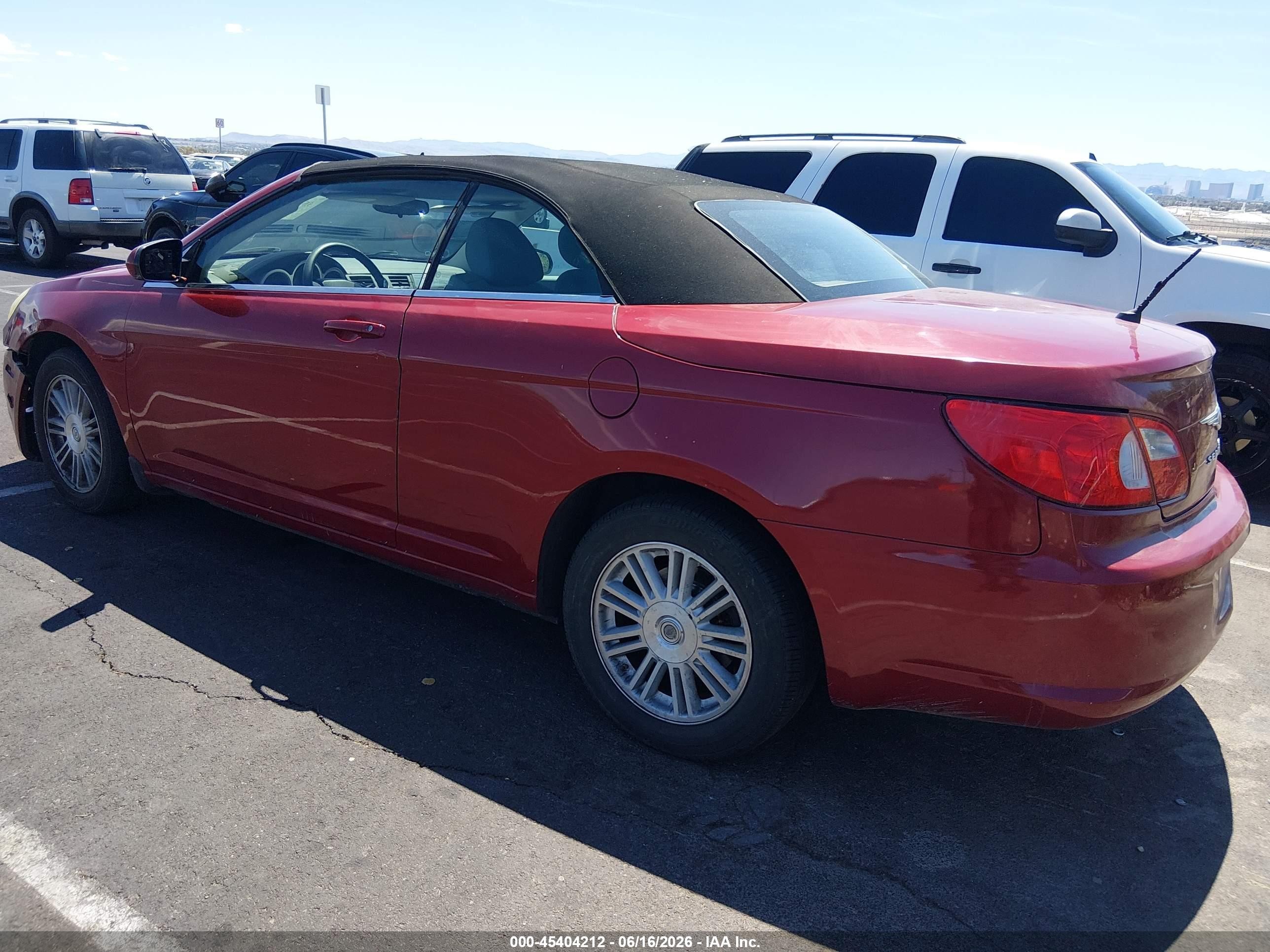 2008 Chrysler Sebring Touring Red vin: 1C3LC55R68N643531