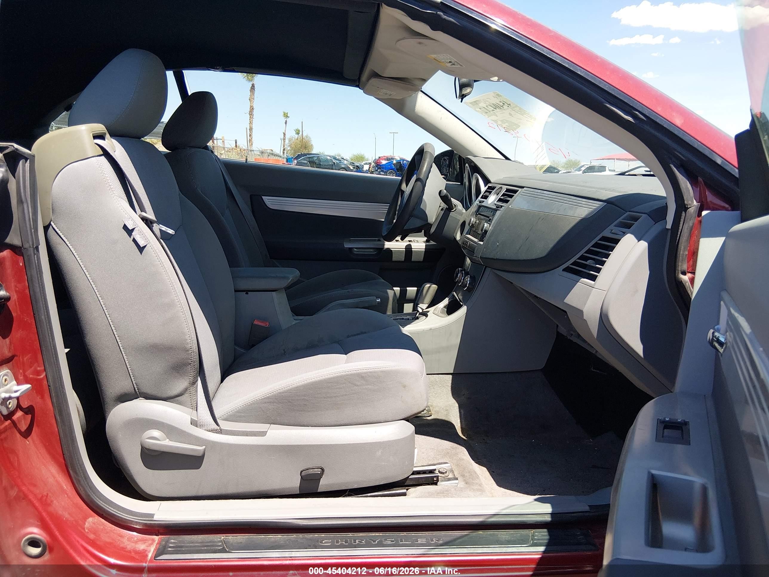 2008 Chrysler Sebring Touring Red vin: 1C3LC55R68N643531