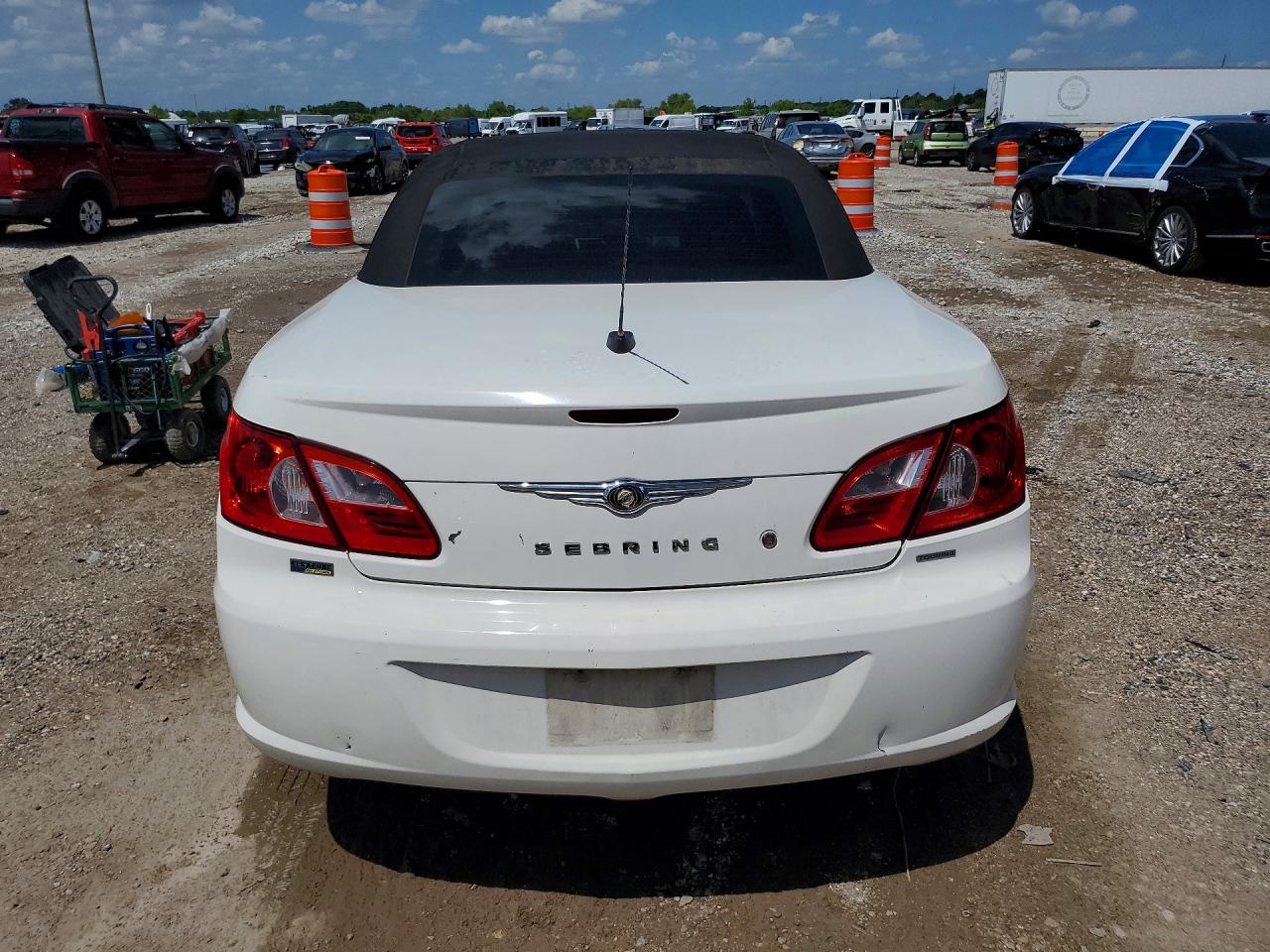 2008 Chrysler Sebring Touring White vin: 1C3LC55R78N157472