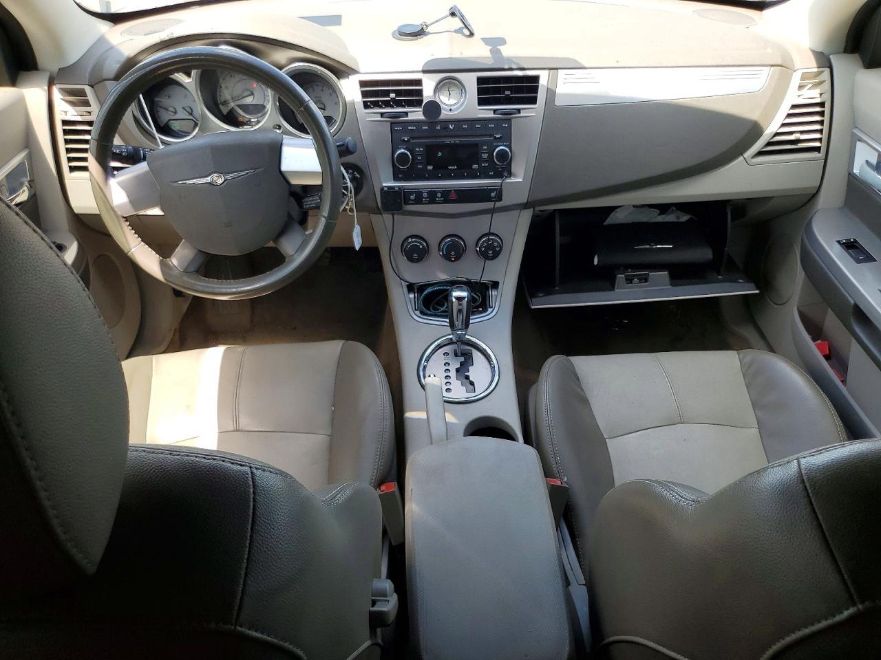 2008 Chrysler Sebring Touring White vin: 1C3LC55R78N157472