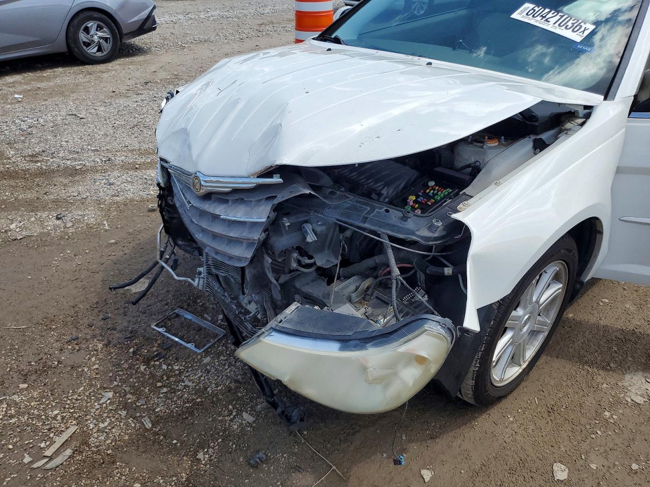 2008 Chrysler Sebring Touring White vin: 1C3LC55R78N157472