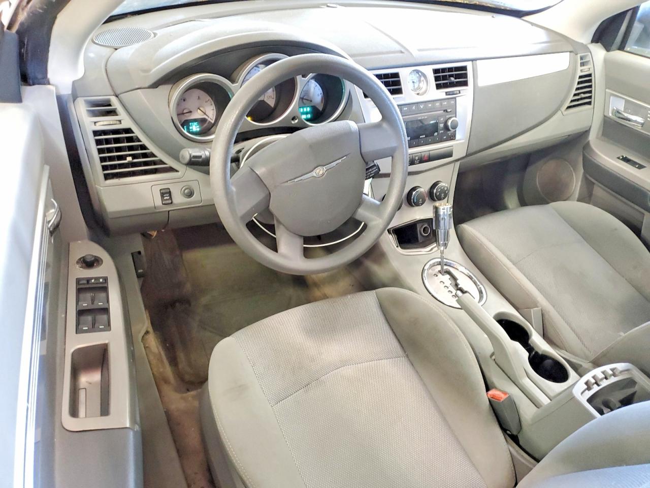2008 Chrysler Sebring Touring White vin: 1C3LC55R98N273174
