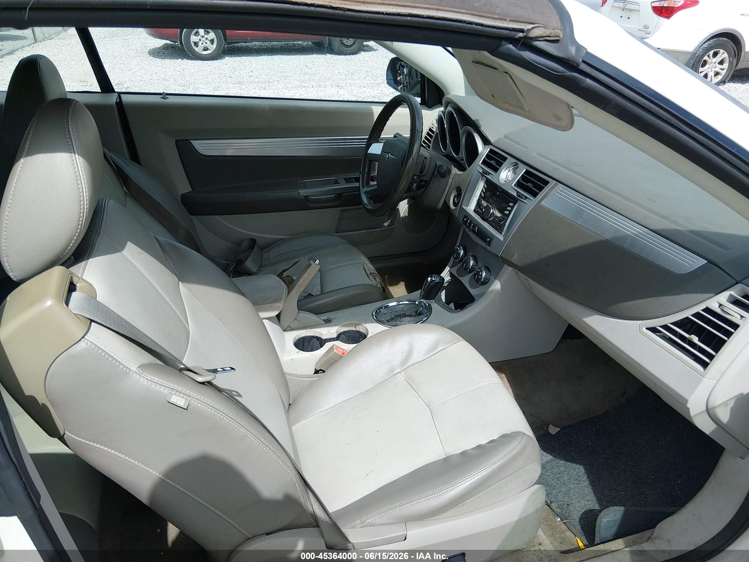 2008 Chrysler Sebring Touring White vin: 1C3LC55RX8N130394