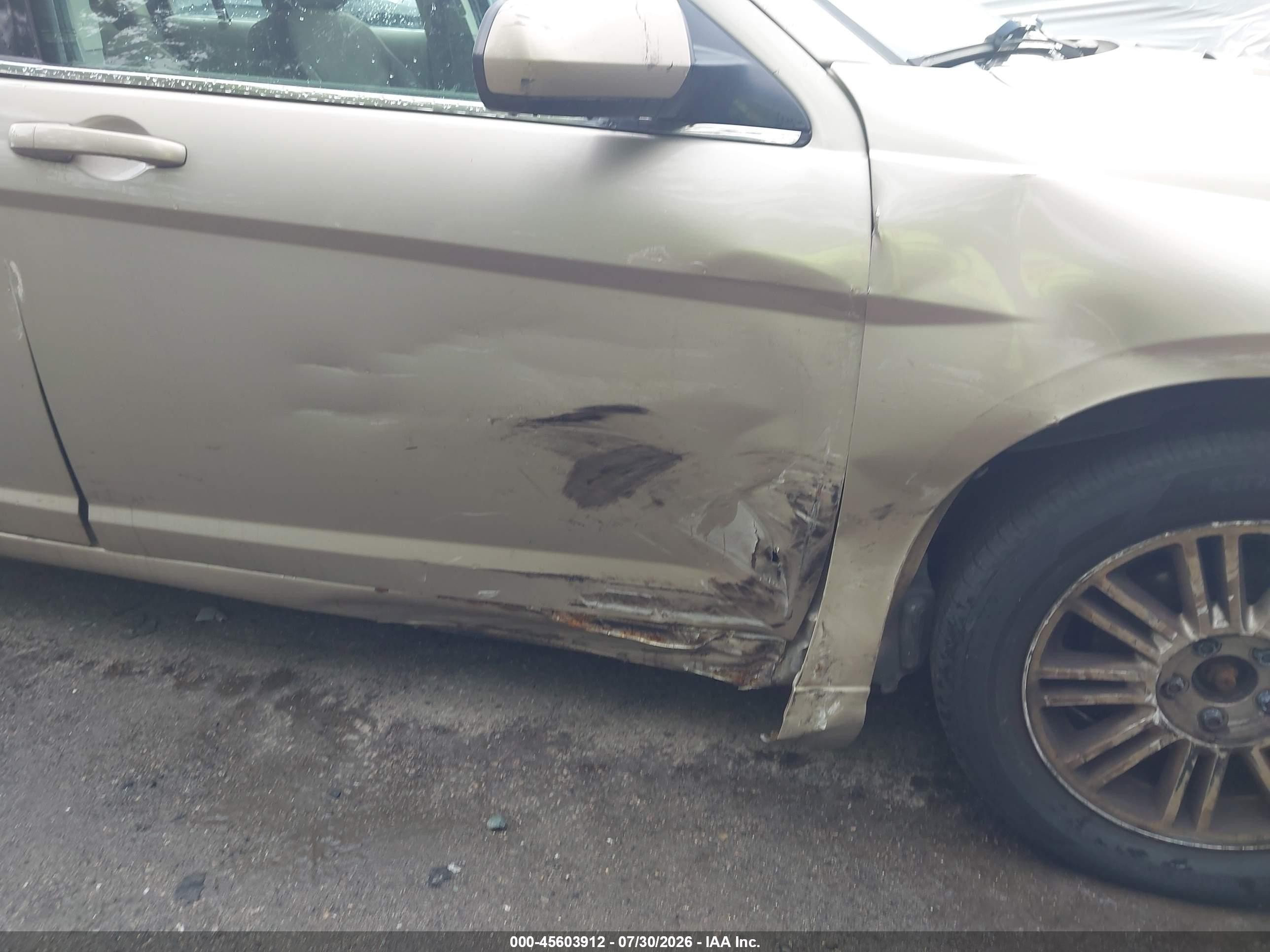2009 Chrysler Sebring Touring Золотой vin: 1C3LC56B19N503745