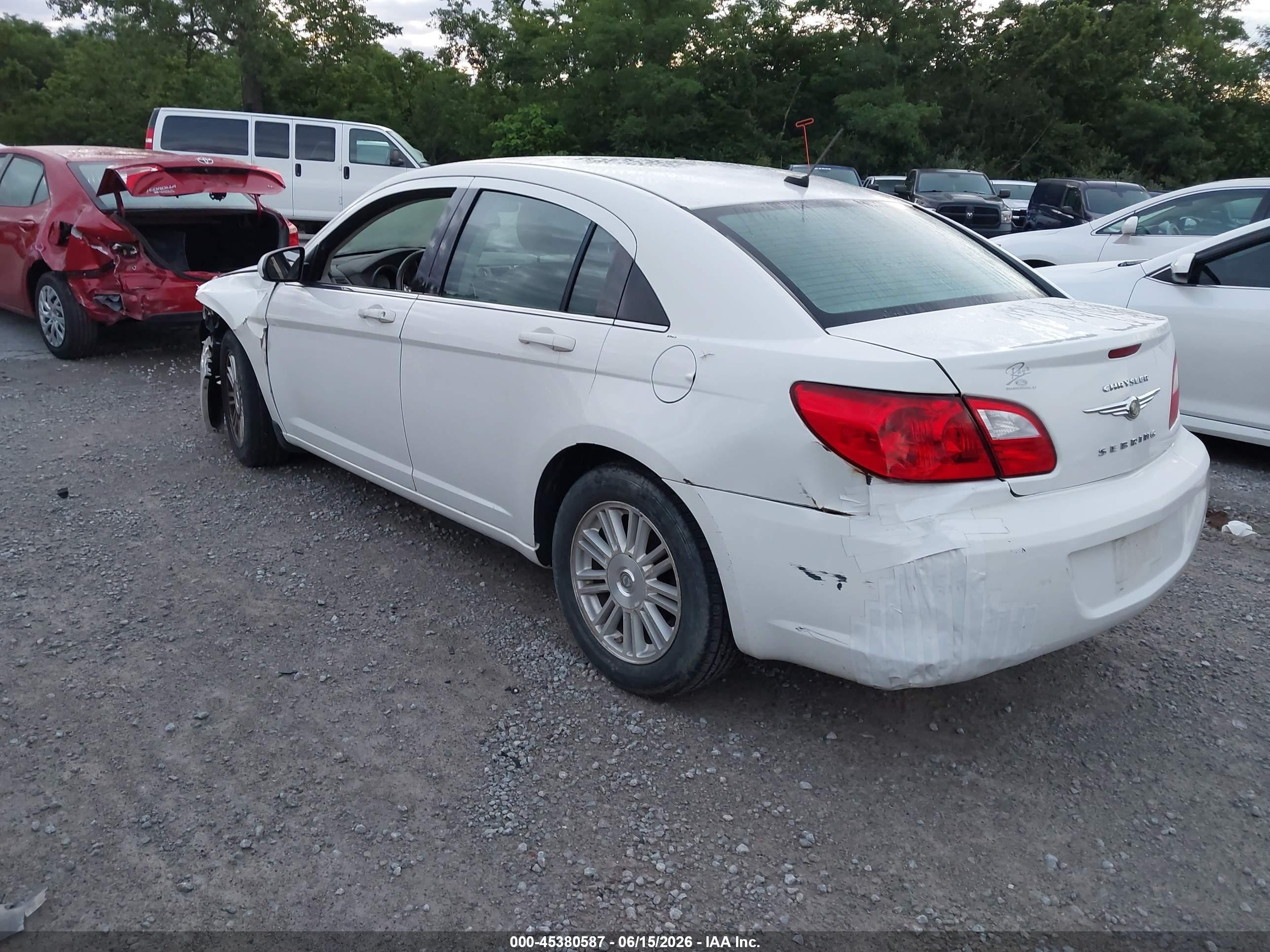 2009 Chrysler Sebring Touring White vin: 1C3LC56B39N544605