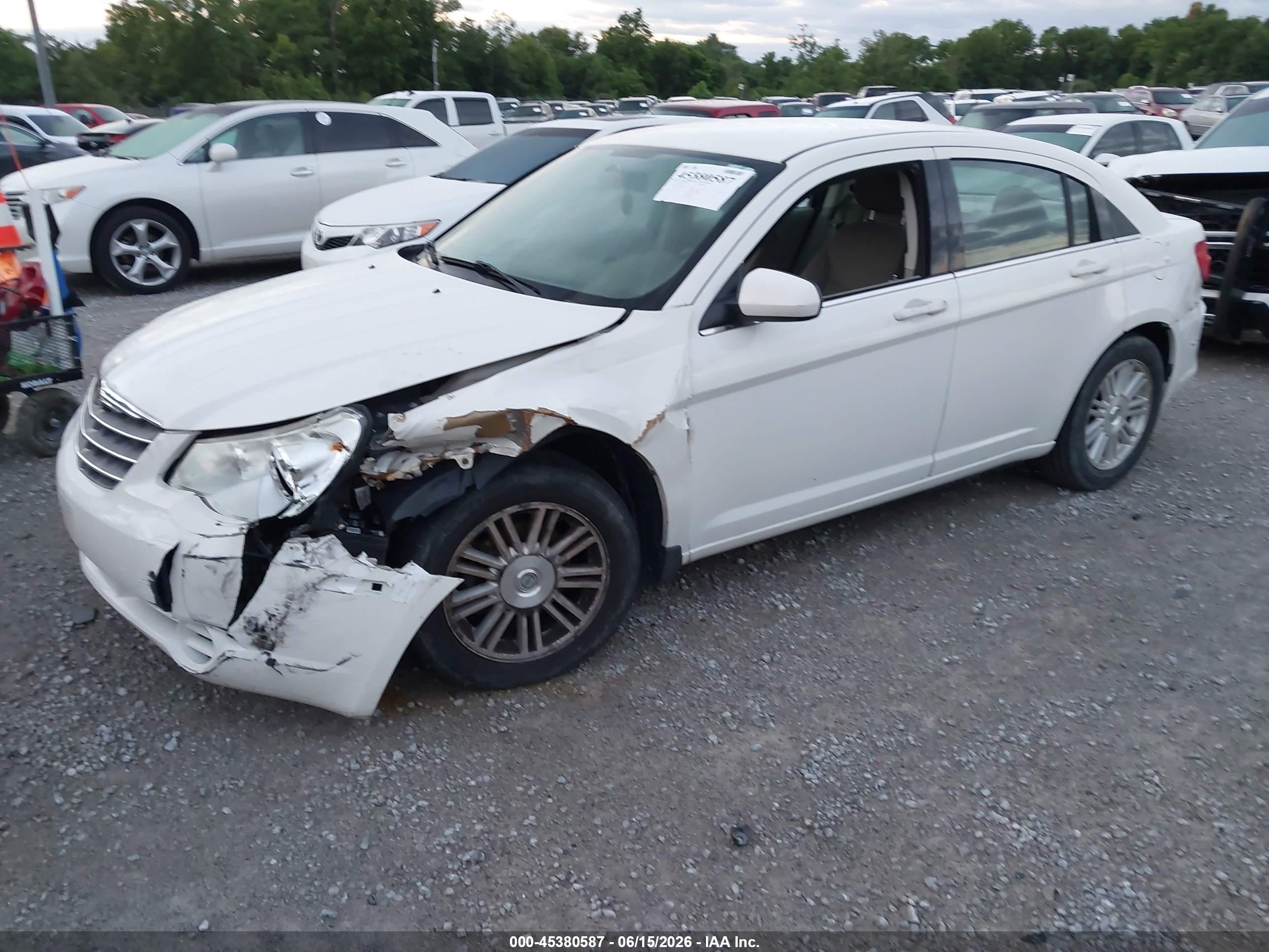 2009 Chrysler Sebring Touring White vin: 1C3LC56B39N544605