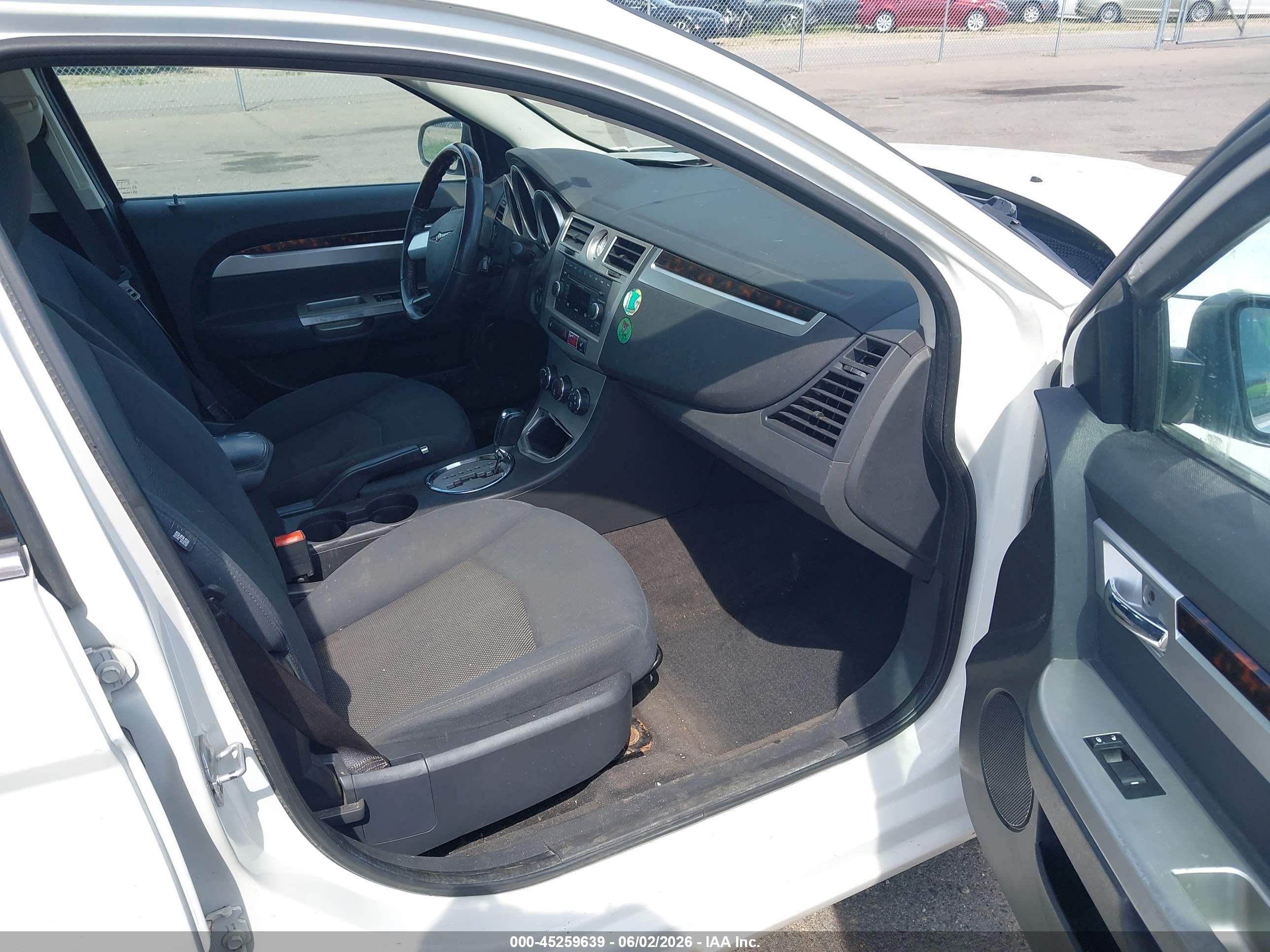 2009 Chrysler Sebring Touring White vin: 1C3LC56B39N566880