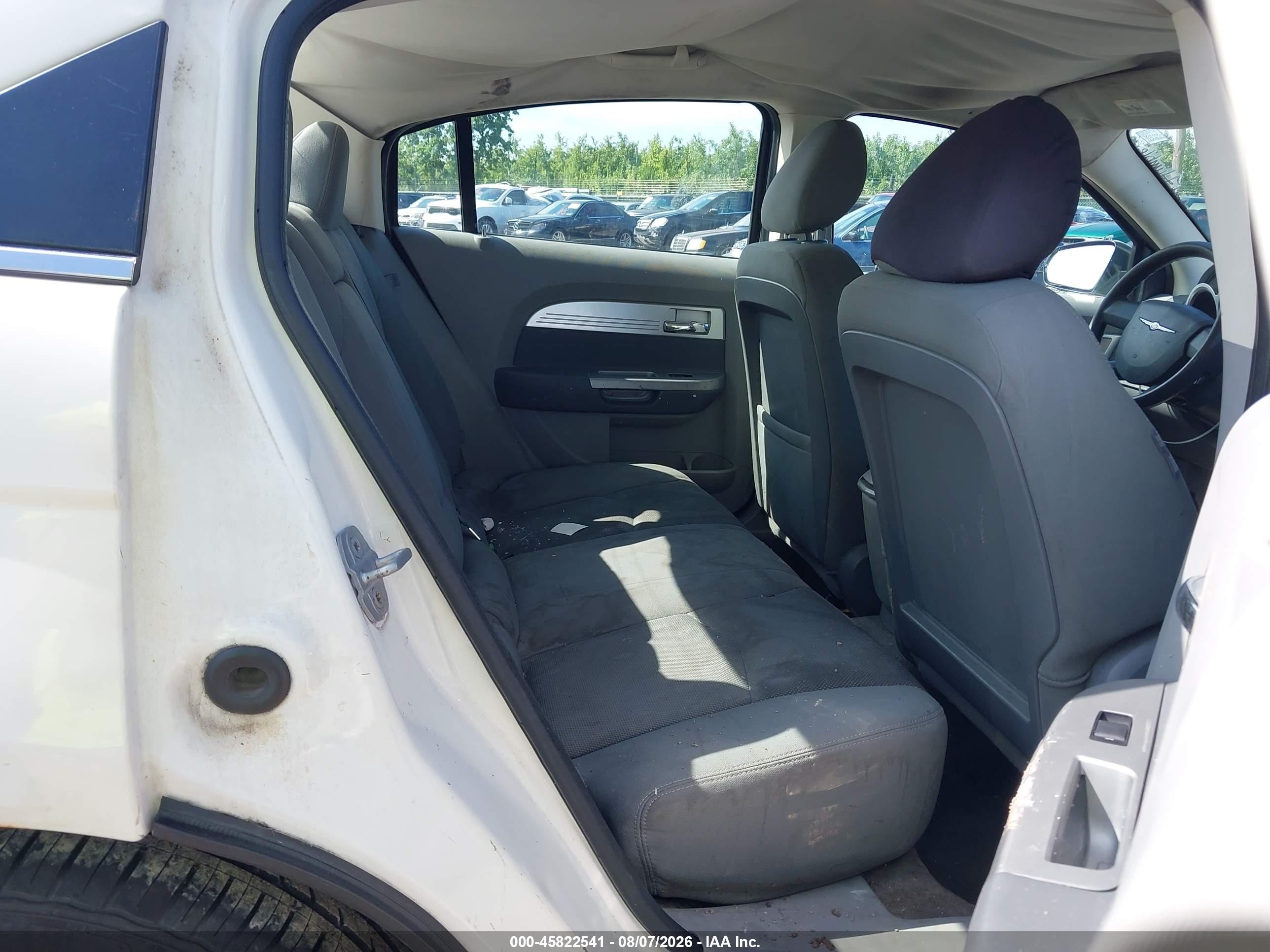 2007 Chrysler Sebring Touring White vin: 1C3LC56K87N508082