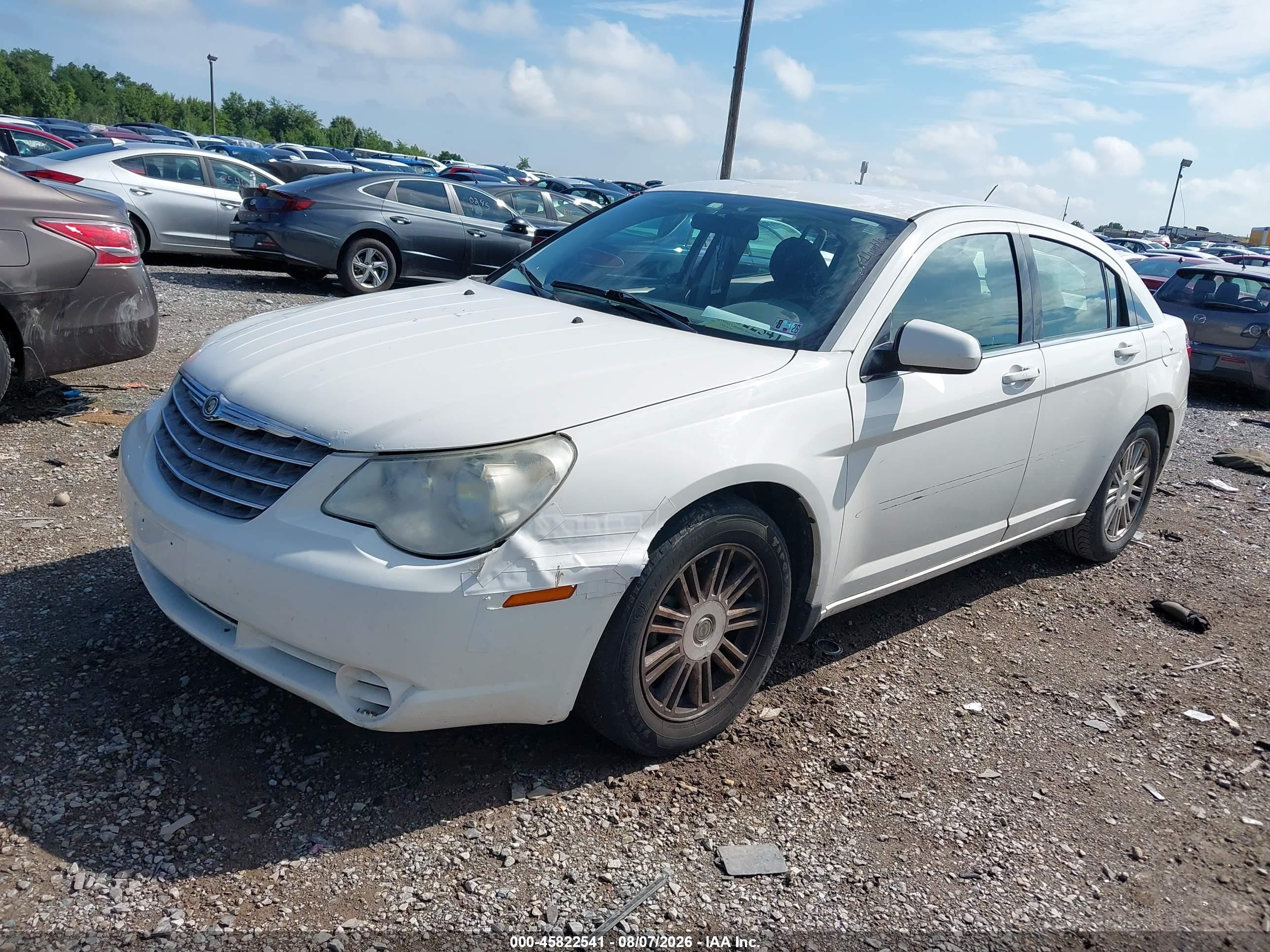 2007 Chrysler Sebring Touring White vin: 1C3LC56K87N508082
