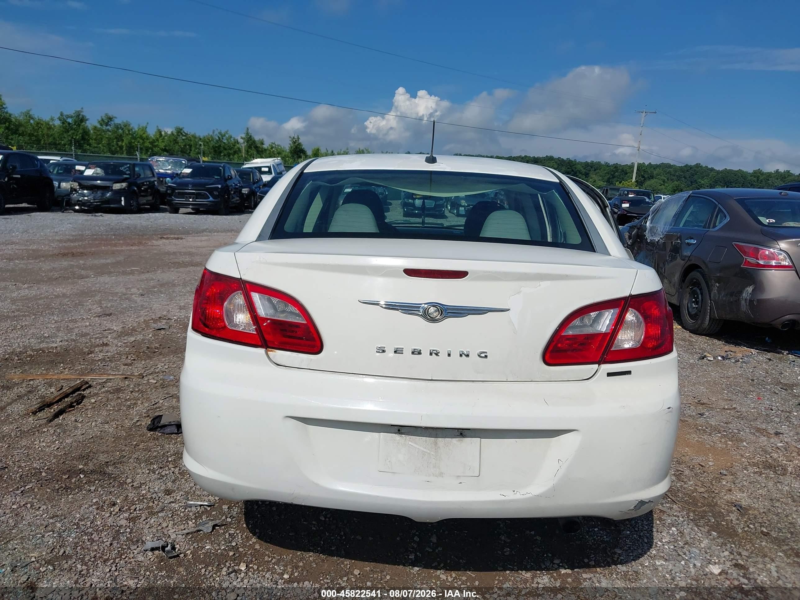 2007 Chrysler Sebring Touring White vin: 1C3LC56K87N508082