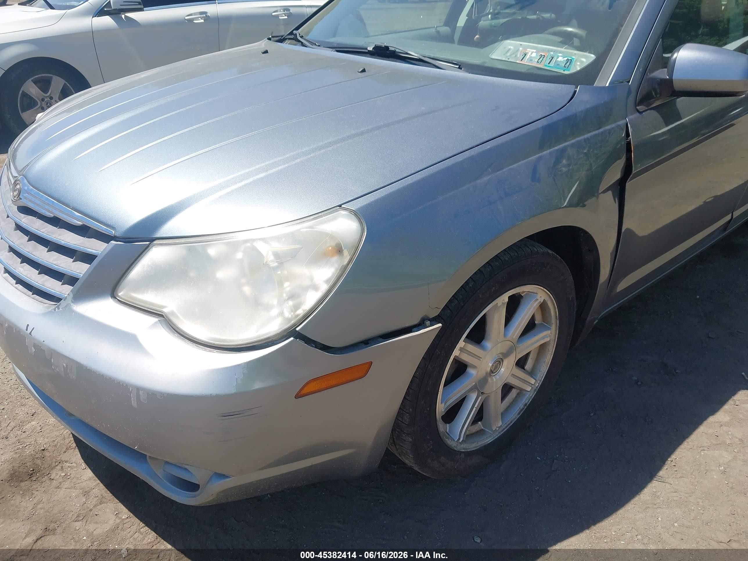 2008 Chrysler Sebring Touring Silver vin: 1C3LC56R08N118477