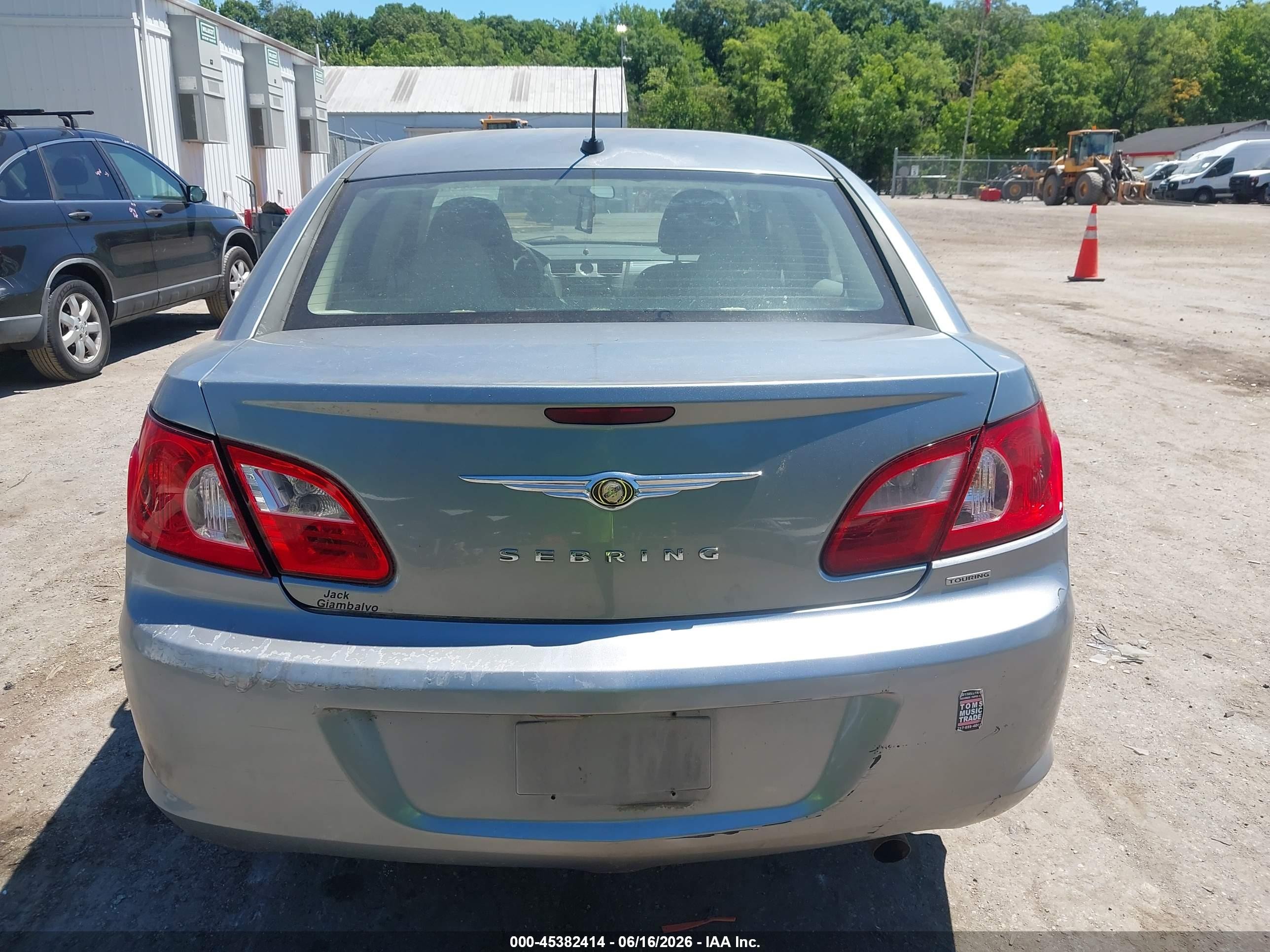 2008 Chrysler Sebring Touring Silver vin: 1C3LC56R08N118477