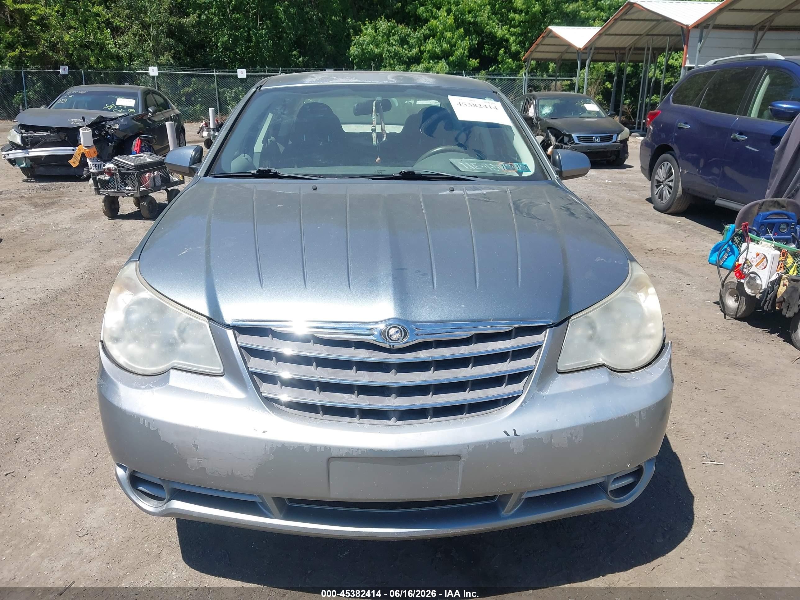 2008 Chrysler Sebring Touring Silver vin: 1C3LC56R08N118477