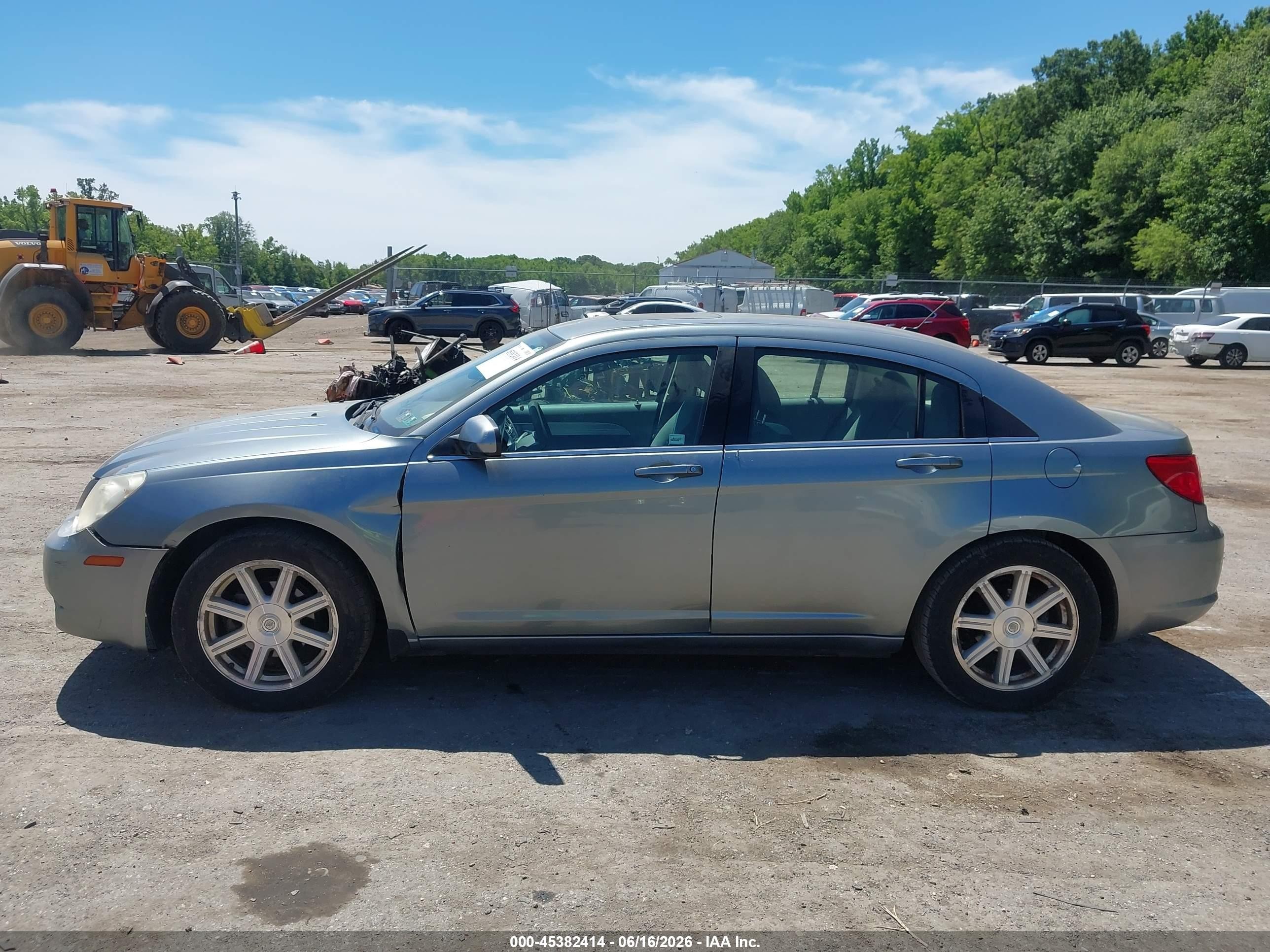 2008 Chrysler Sebring Touring Silver vin: 1C3LC56R08N118477