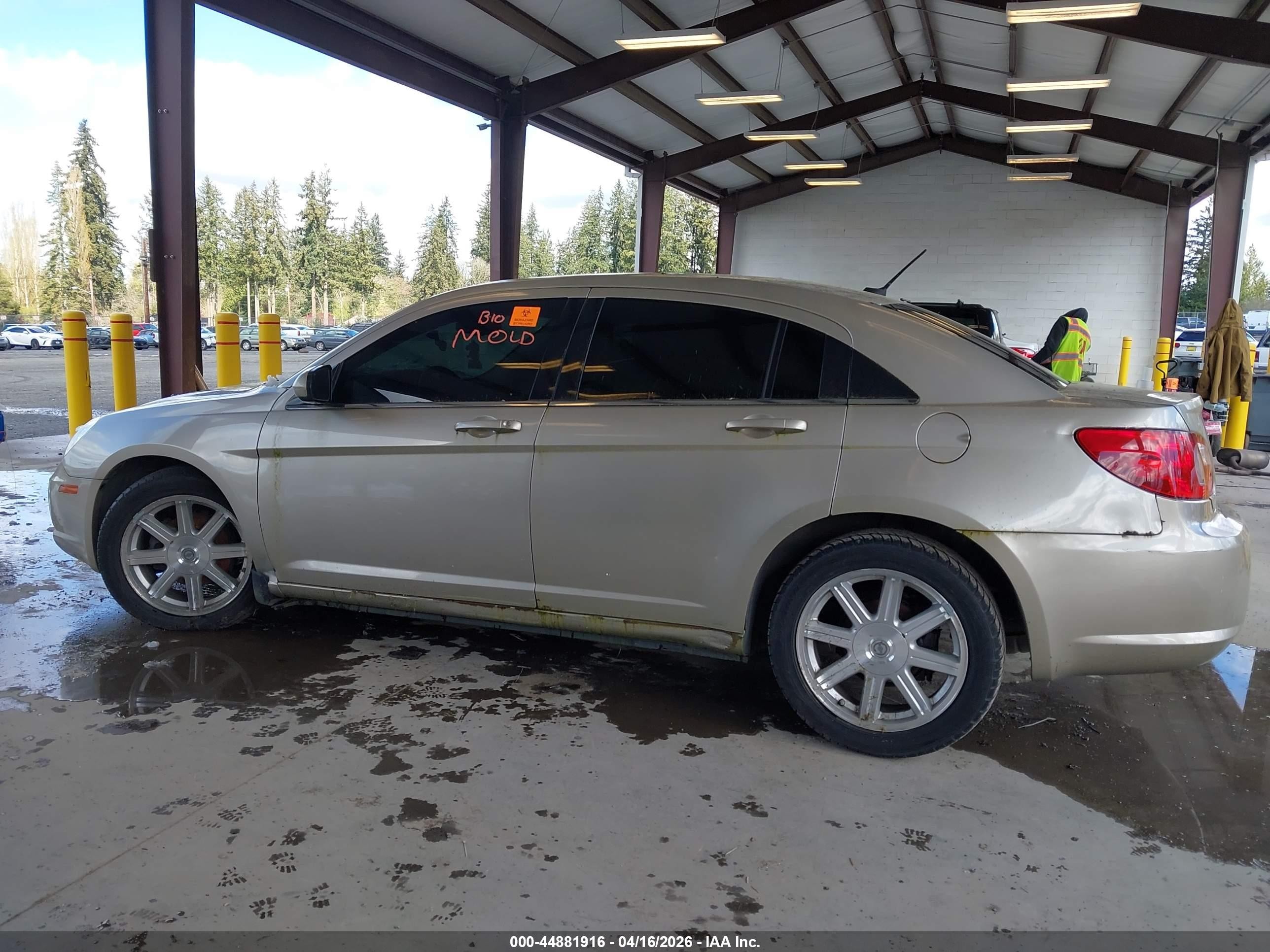 2008 Chrysler Sebring Touring Gold vin: 1C3LC56R28N116939