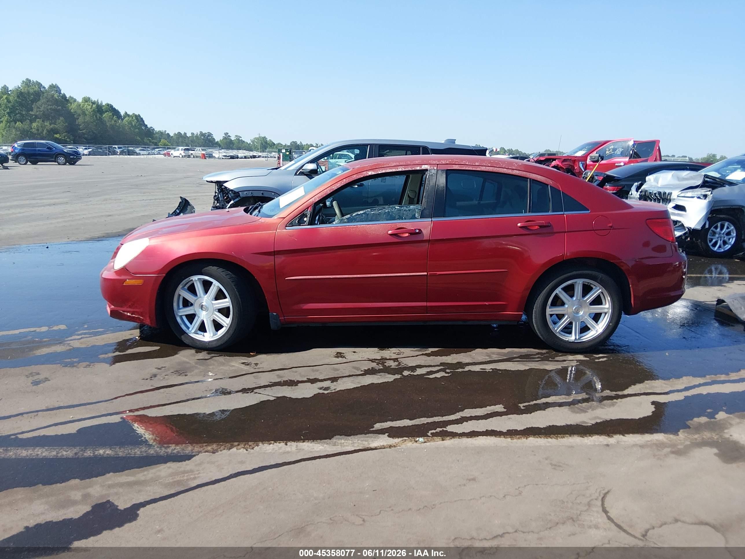 2007 Chrysler Sebring Touring Red vin: 1C3LC56R37N654936