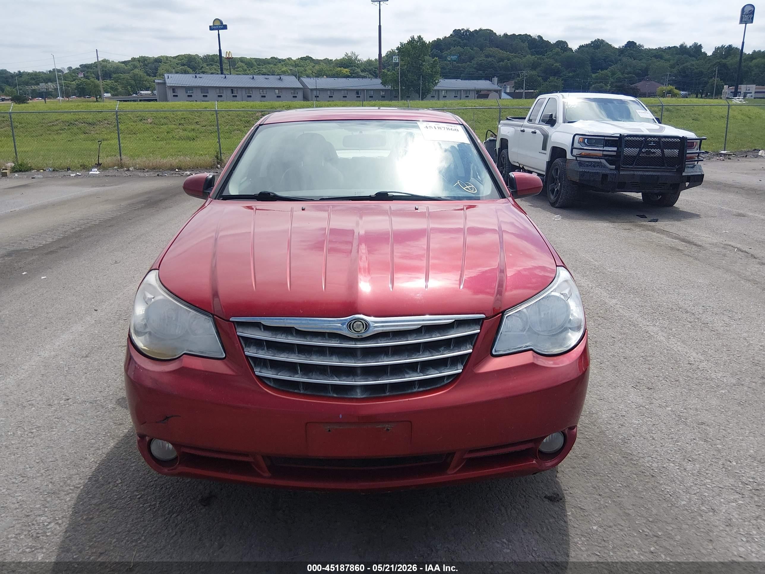 2009 Chrysler Sebring Limited Red vin: 1C3LC56V69N560808