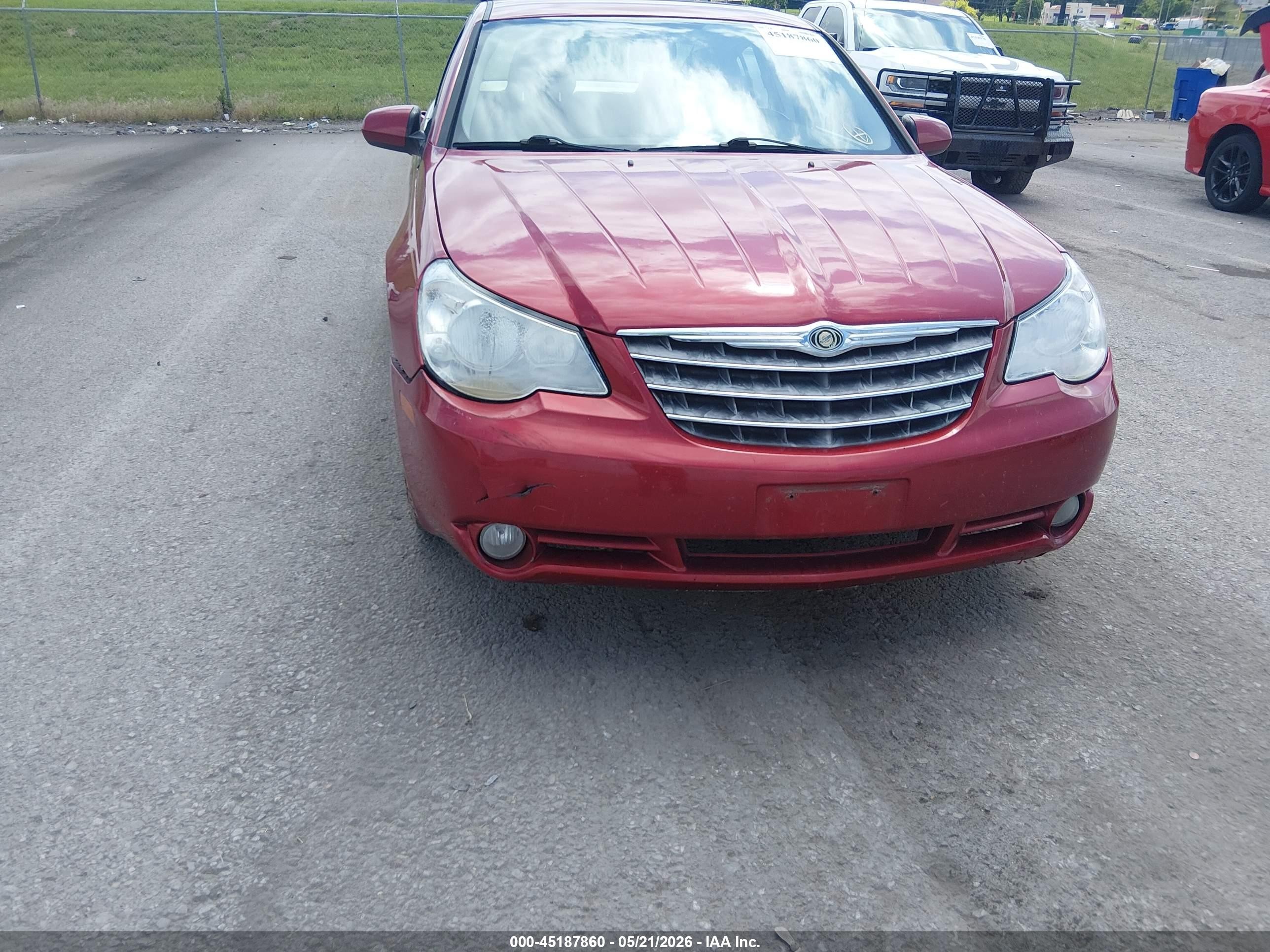 2009 Chrysler Sebring Limited Red vin: 1C3LC56V69N560808