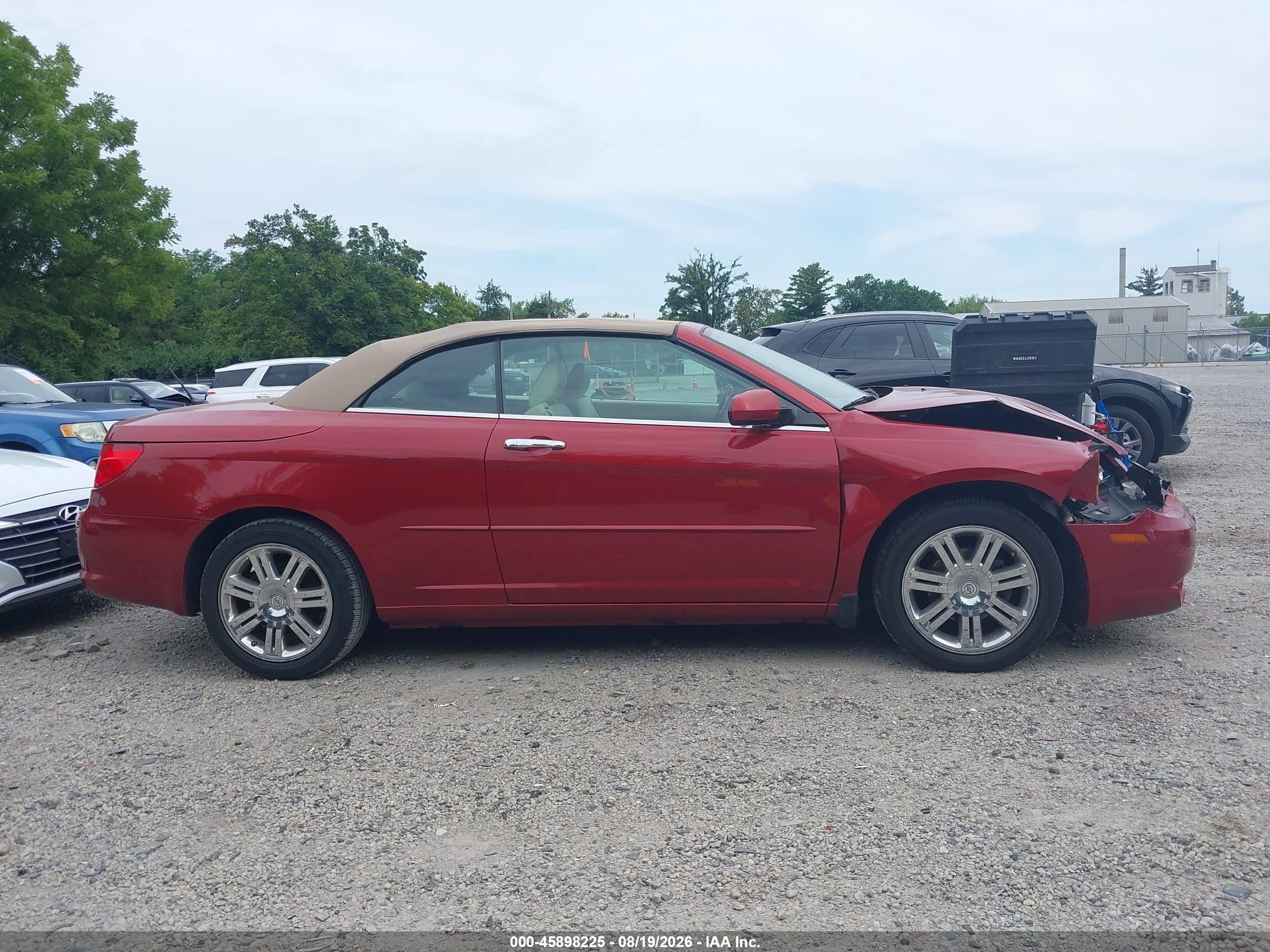 2008 Chrysler Sebring Limited Red vin: 1C3LC65M68N692531