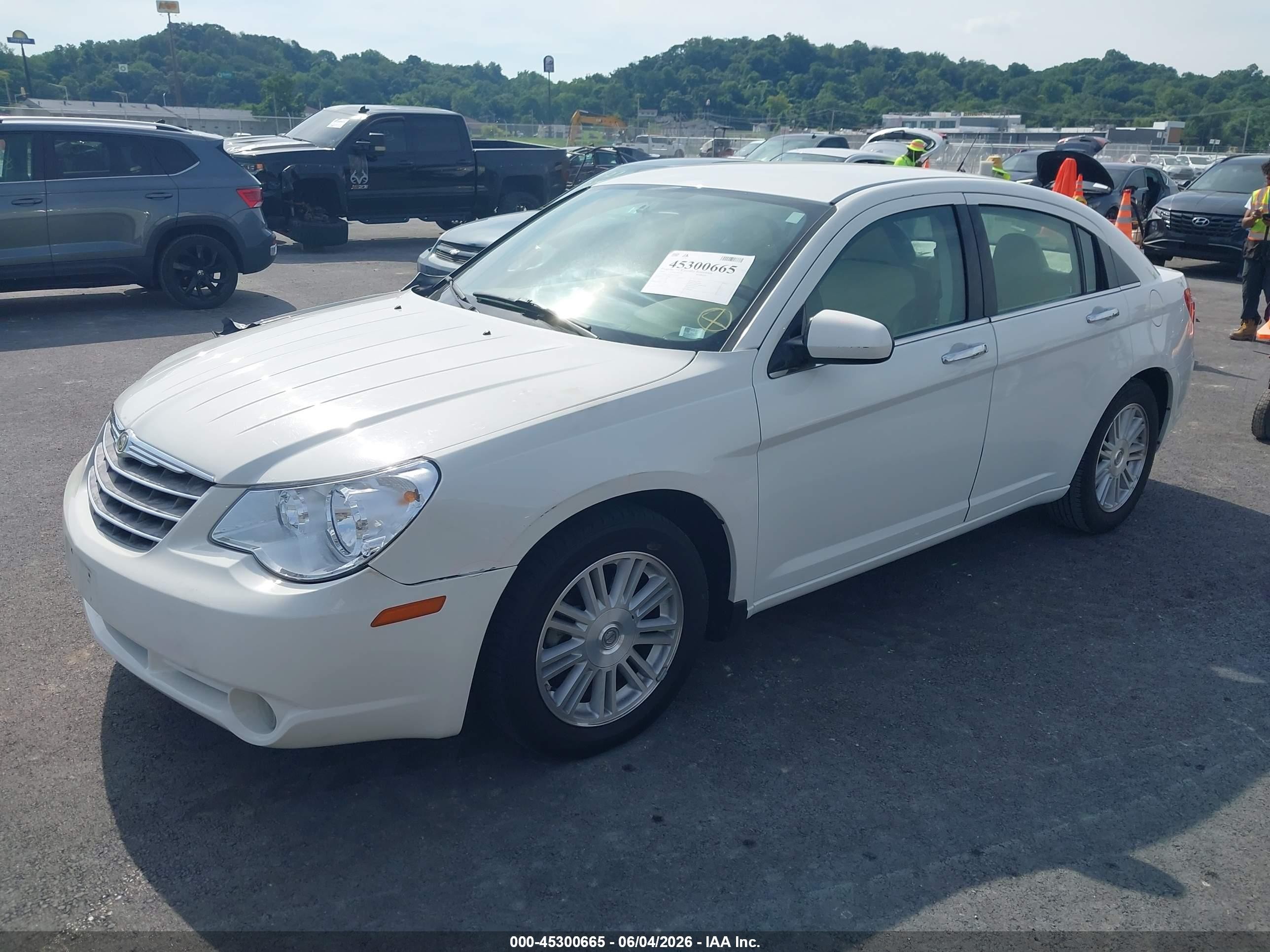 2008 Chrysler Sebring Limited White vin: 1C3LC66J38N215267