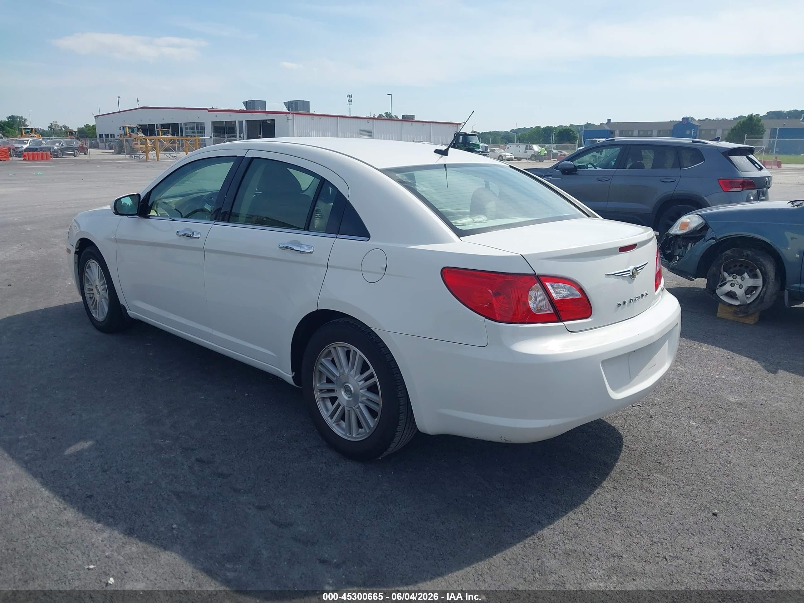 2008 Chrysler Sebring Limited White vin: 1C3LC66J38N215267