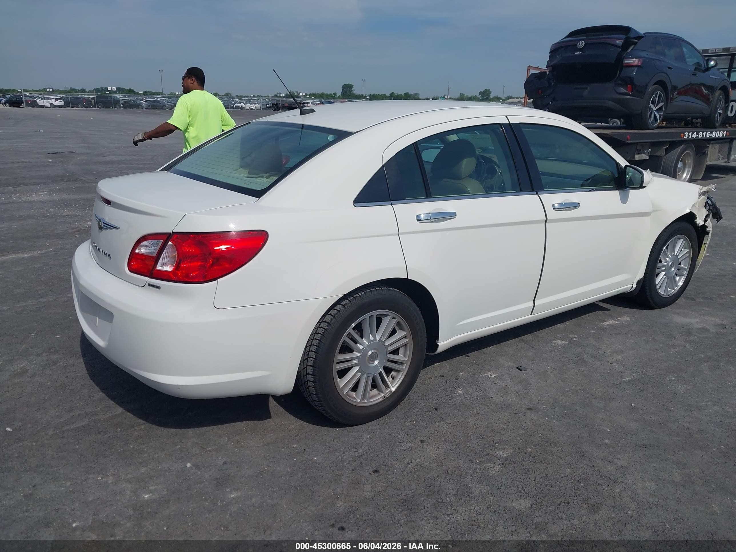 2008 Chrysler Sebring Limited White vin: 1C3LC66J38N215267