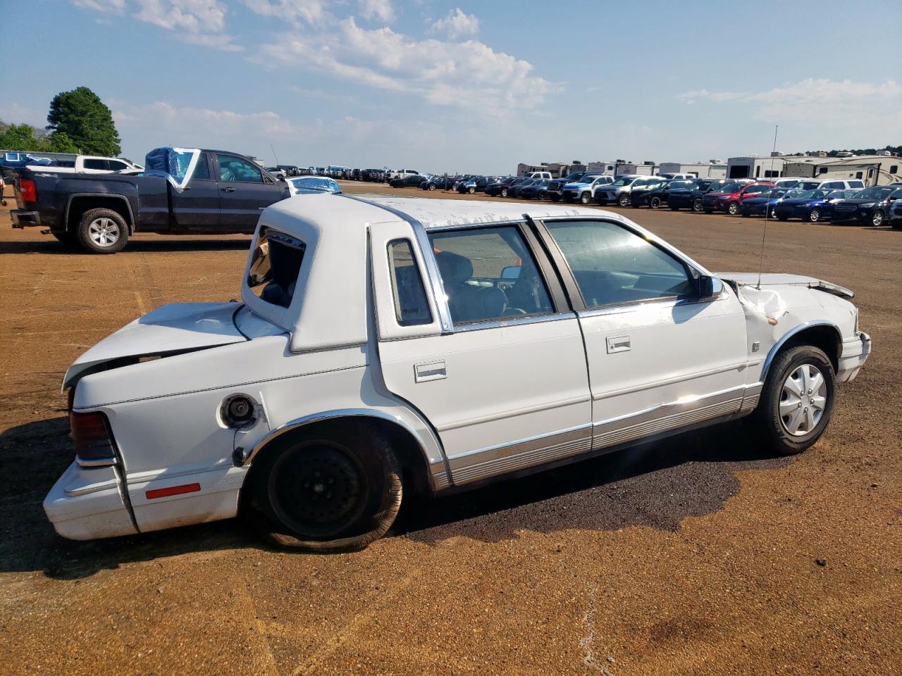 1990 Chrysler Lebaron Landau White vin: 1C3XA5633LF832805