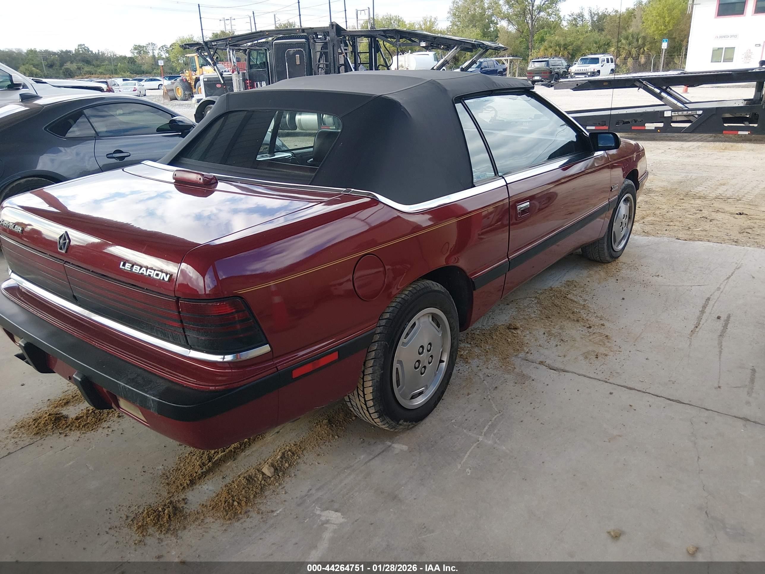 1989 Chrysler Lebaron   Red vin: 1C3XJ45J1KG219231