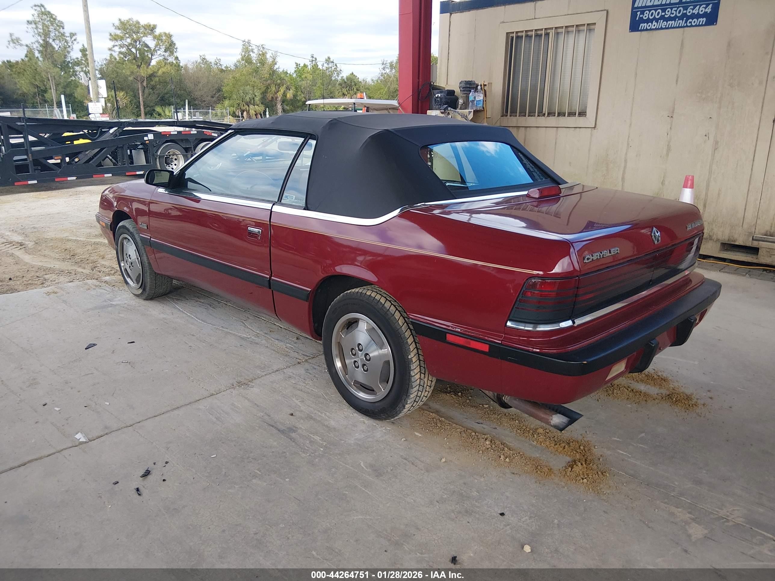 1989 Chrysler Lebaron   Red vin: 1C3XJ45J1KG219231