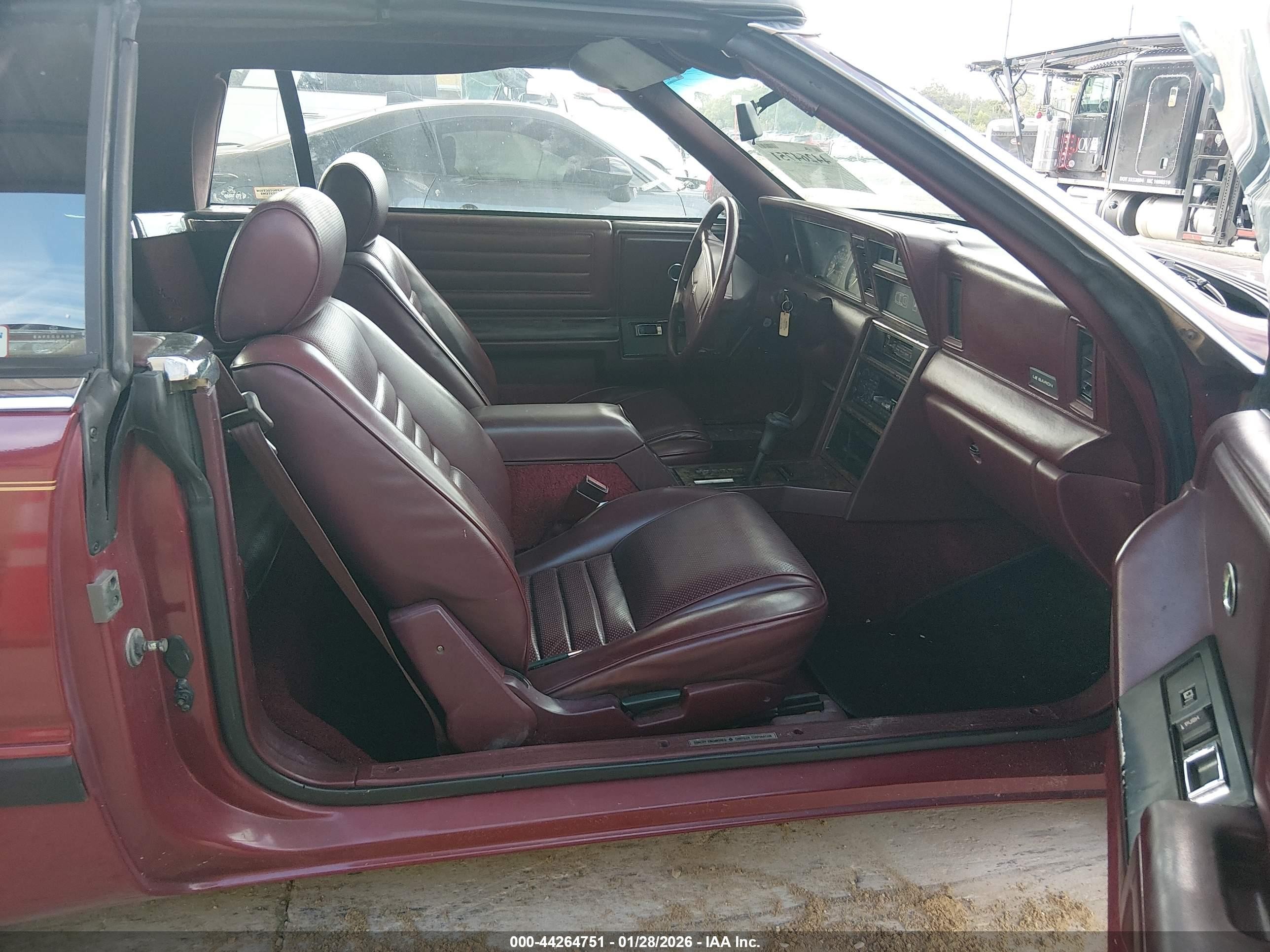 1989 Chrysler Lebaron   Red vin: 1C3XJ45J1KG219231