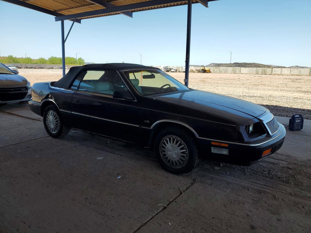 1990 Chrysler Lebaron Premium Burgundy vin: 1C3XJ5535LG481052