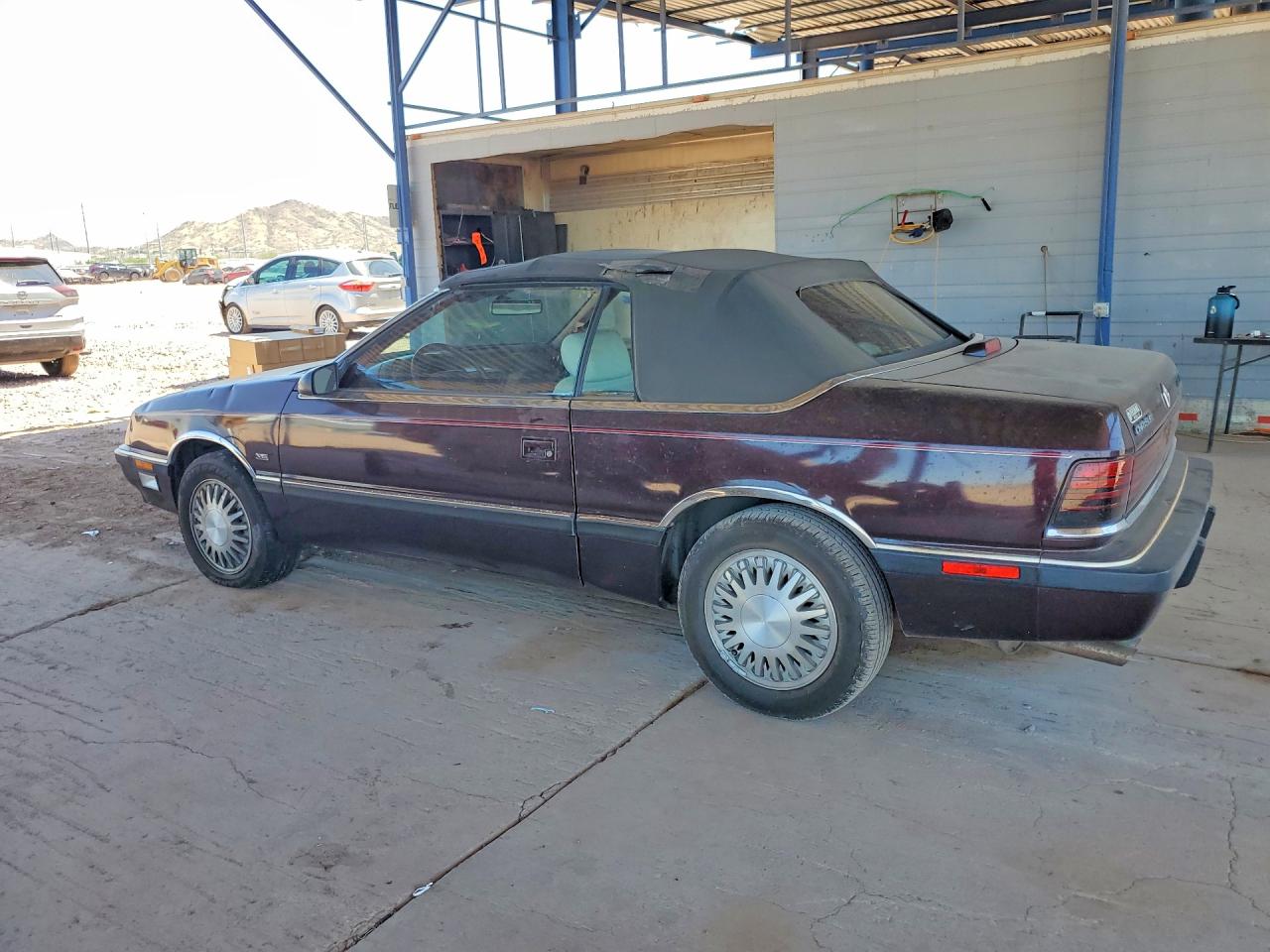 1990 Chrysler Lebaron Premium Burgundy vin: 1C3XJ5535LG481052