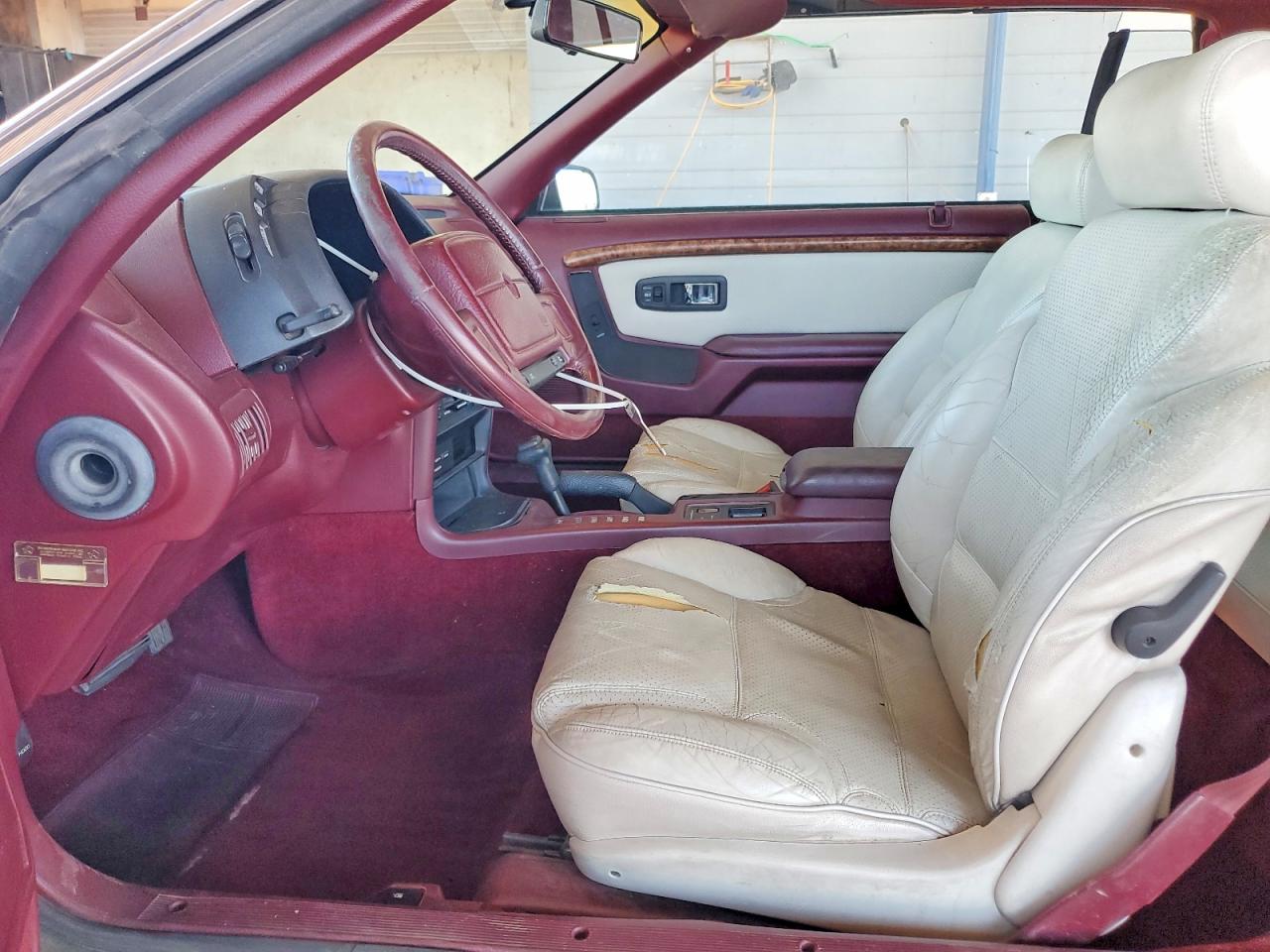 1990 Chrysler Lebaron Premium Burgundy vin: 1C3XJ5535LG481052