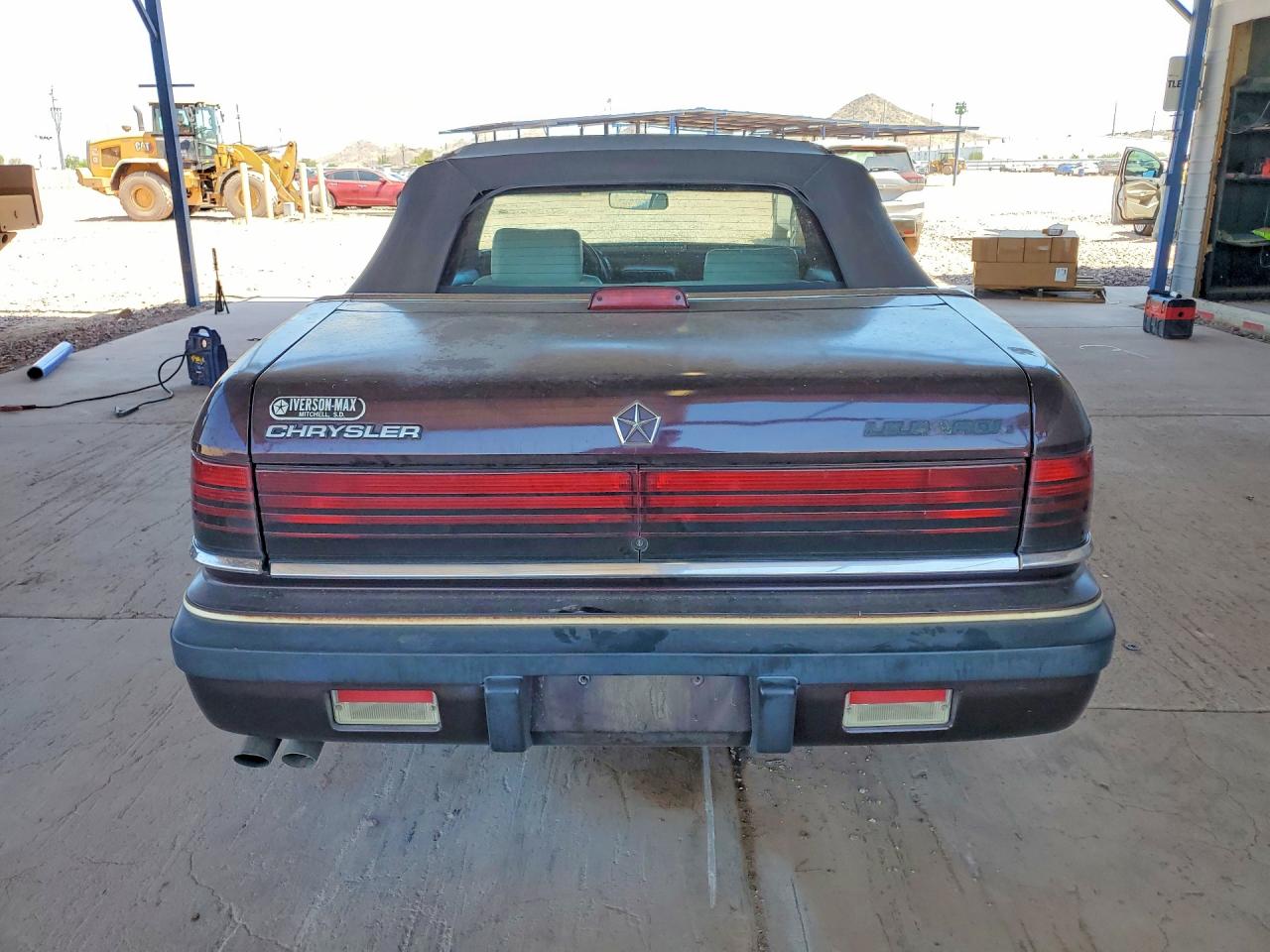 1990 Chrysler Lebaron Premium Burgundy vin: 1C3XJ5535LG481052