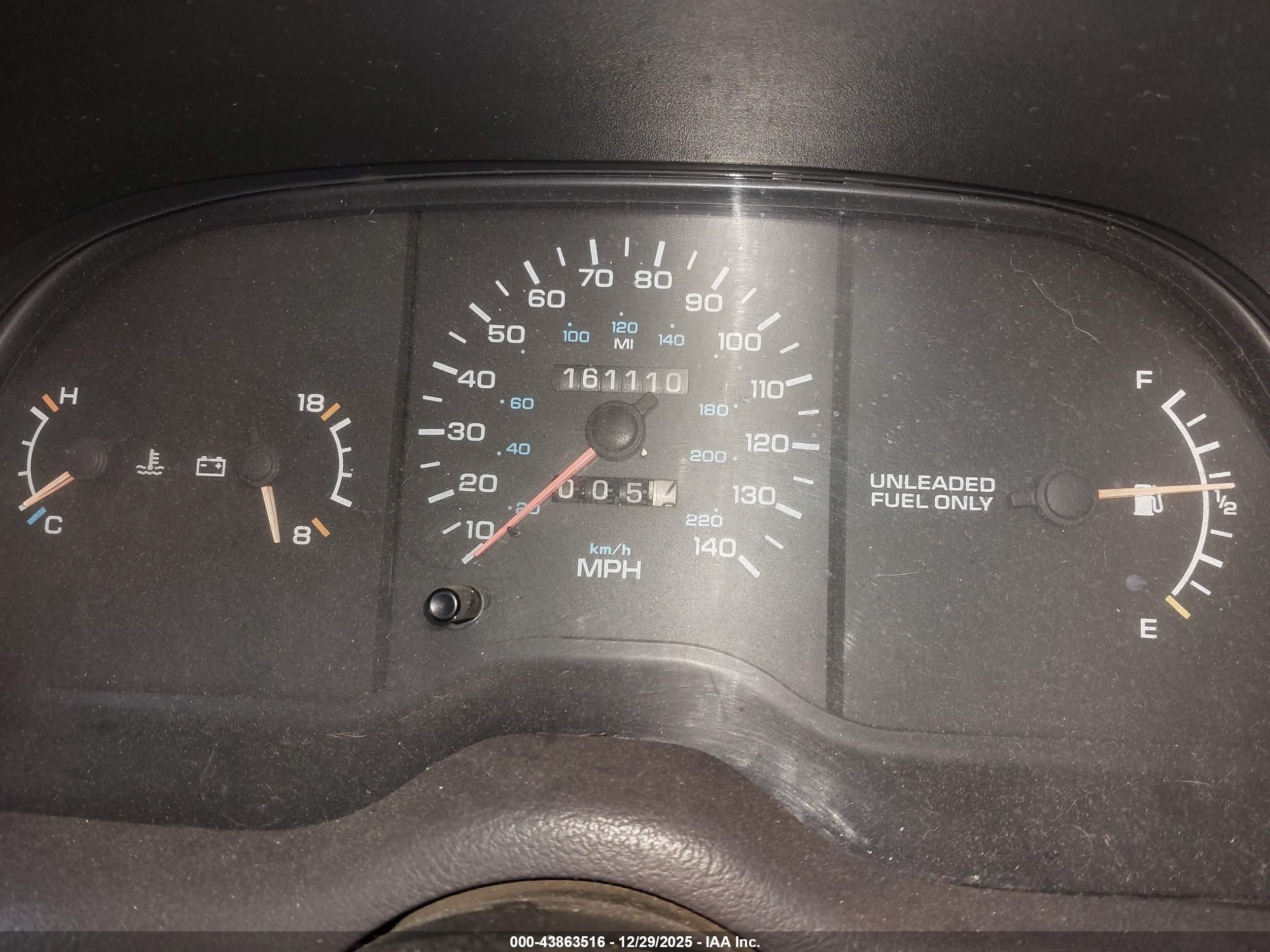 1993 Chrysler Lebaron   Red vin: 1C3XU4532PF570431