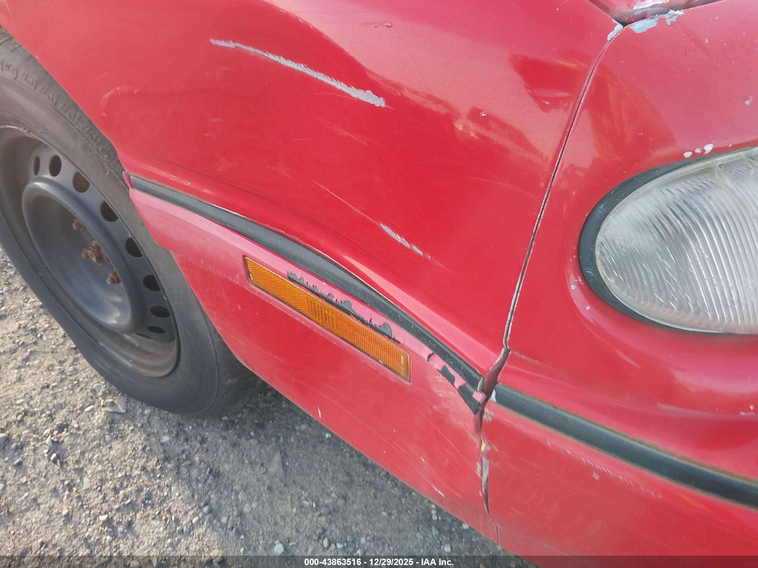 1993 Chrysler Lebaron   Red vin: 1C3XU4532PF570431