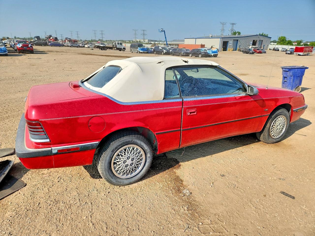 1992 Chrysler Lebaron Red vin: 1C3XU4538NF190233