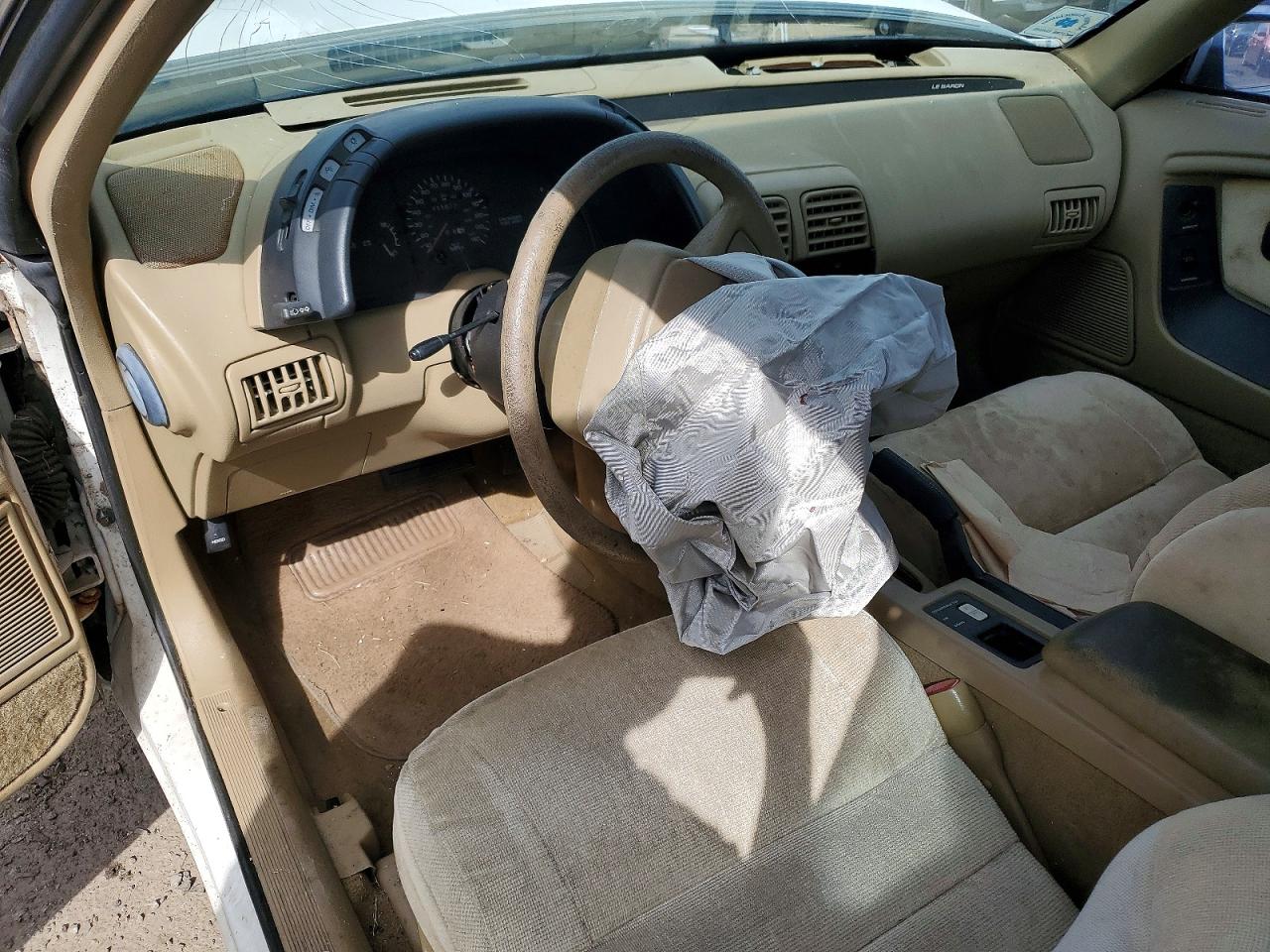 1992 Chrysler Lebaron White vin: 1C3XU4539NF297078