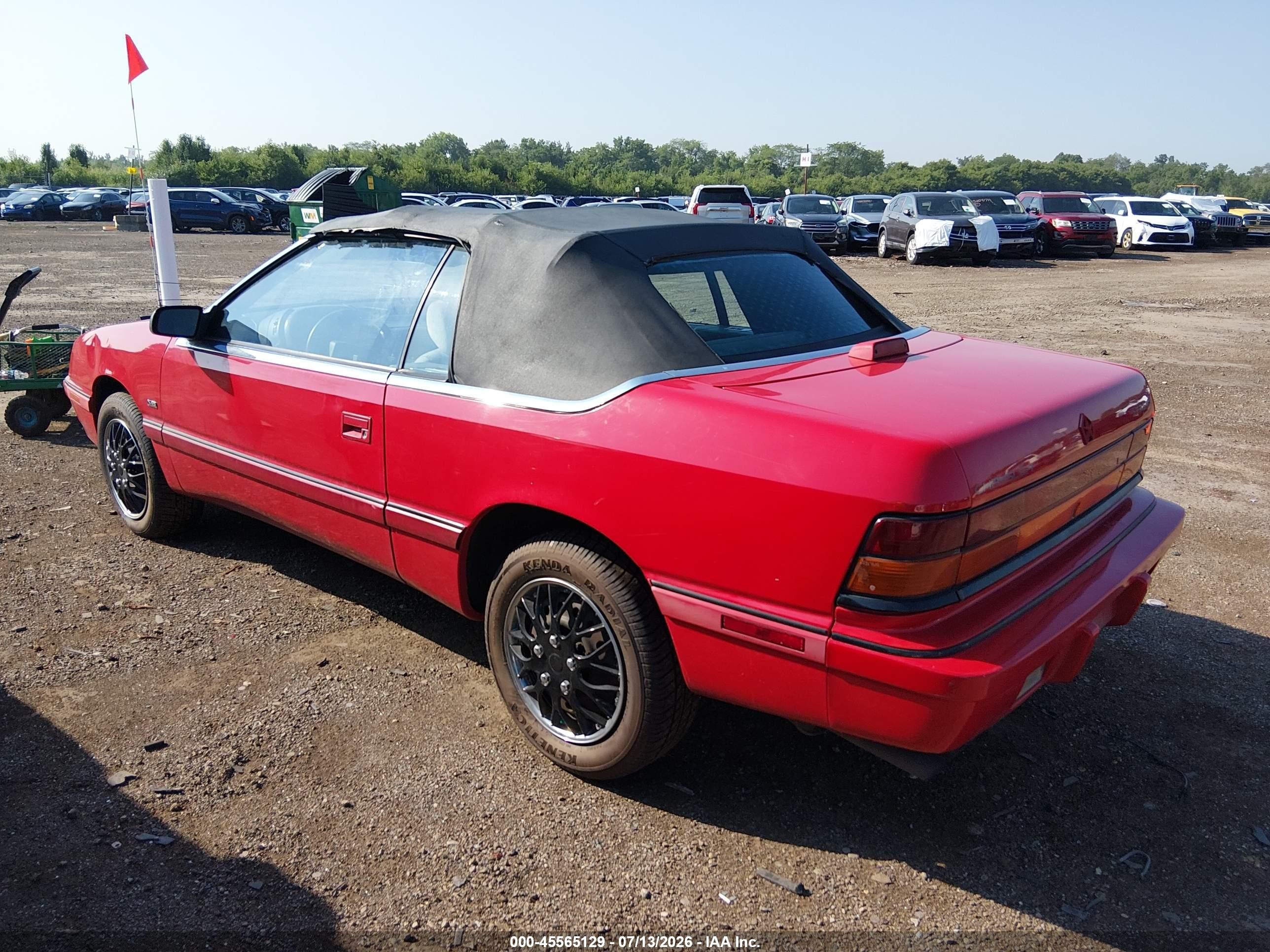 1993 Chrysler Lebaron   Red vin: 1C3XU453XPF552596