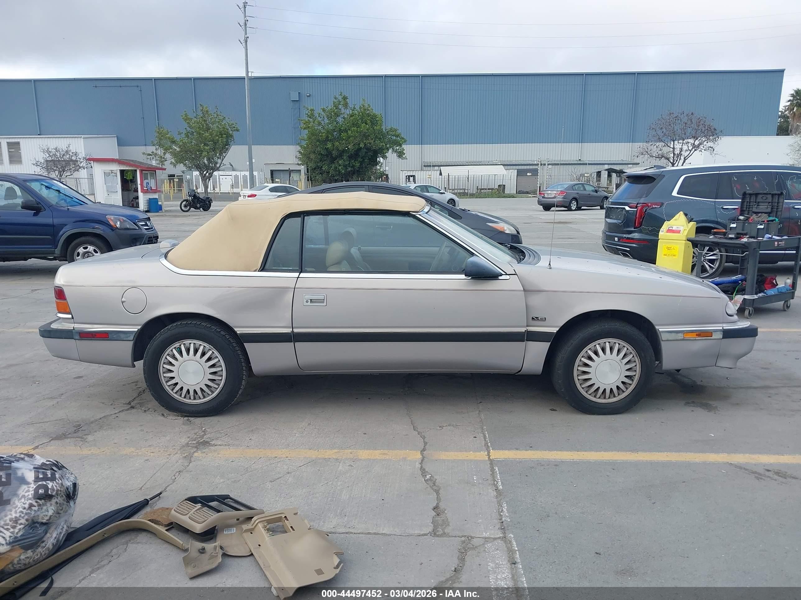 1993 Chrysler Lebaron Lx Beige vin: 1C3XU5532PF678344