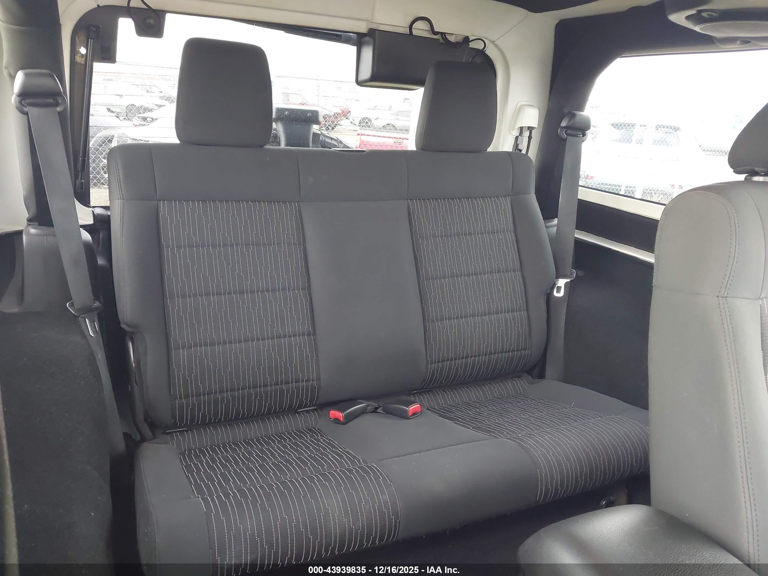 2012 Jeep Wrangler Sport Green vin: 1C4AJWAG0CL124742